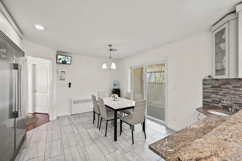 11 Wilsher Drive, Ramapo, NY, 5 Bedrooms Bedrooms, 10 Rooms Rooms,5 BathroomsBathrooms,Residential Sale,For Rent,Wilsher,0,985174 11 Wilsher Drive, Ramapo, NY, 5 Bedrooms Bedrooms, 10 Rooms Rooms,5 BathroomsBathrooms,Residential Sale,For Rent,Wilsher,0,985174