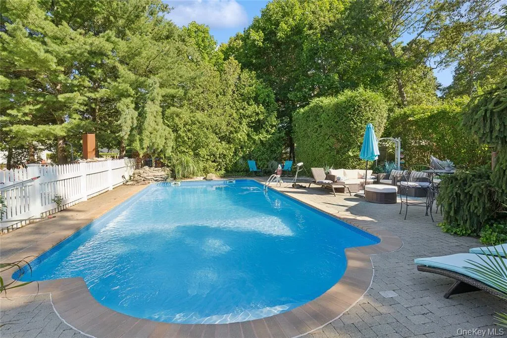 Fenced in pool area Fenced in pool area