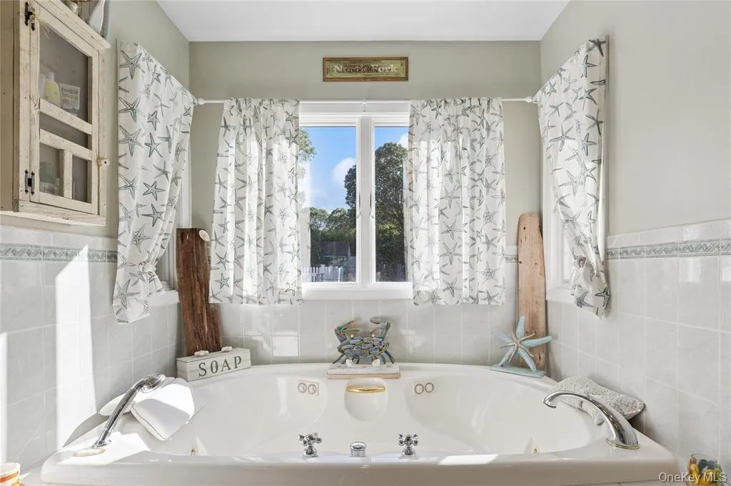 123 Broad Avenue, Riverhead, NY, 5 Bedrooms Bedrooms, 11 Rooms Rooms,3 BathroomsBathrooms,Residential Lease,For Rent,Broad,0,985175 123 Broad Avenue, Riverhead, NY, 5 Bedrooms Bedrooms, 11 Rooms Rooms,3 BathroomsBathrooms,Residential Lease,For Rent,Broad,0,985175