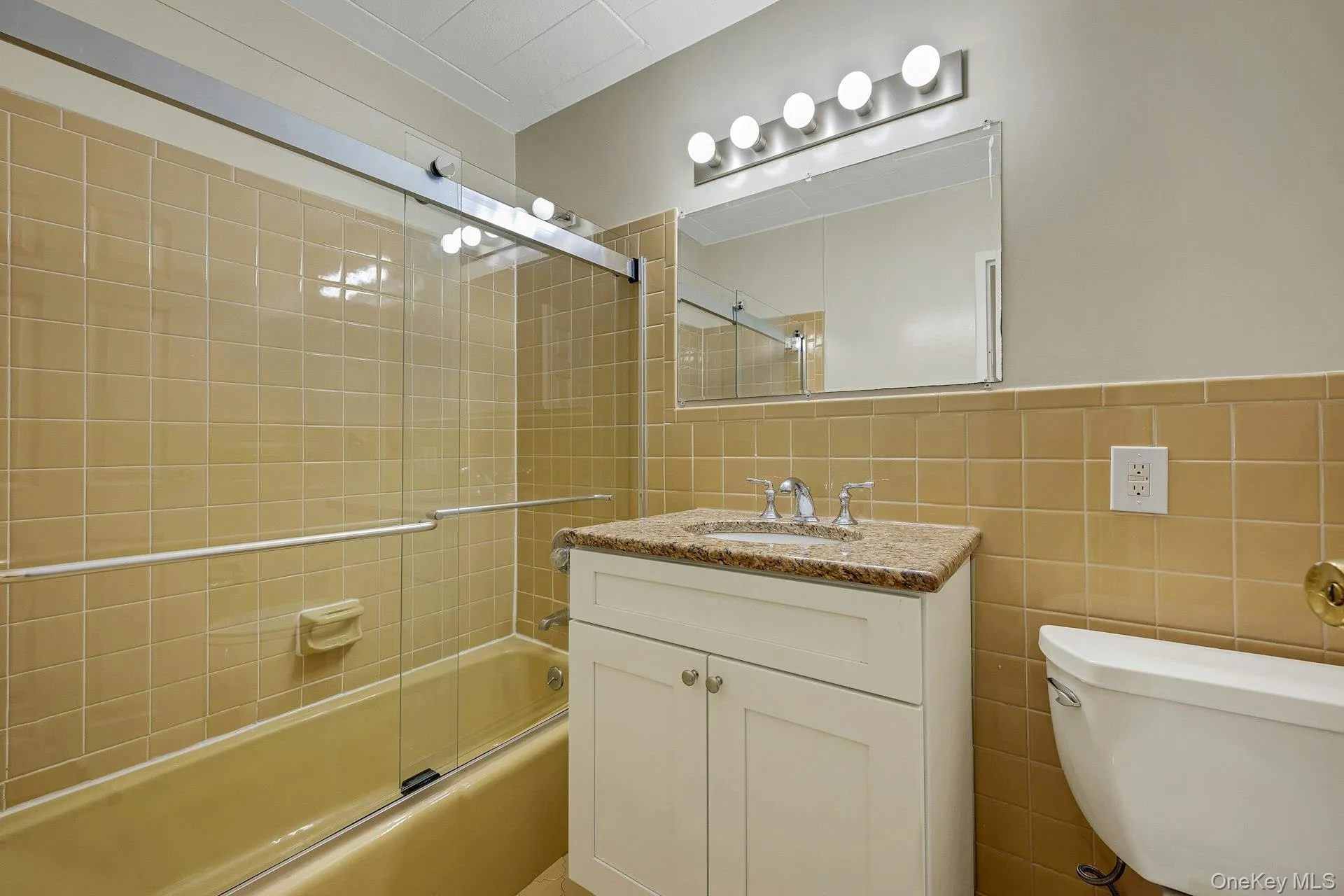 2 Park Avenue, Eastchester, NY, 1 Bedroom Bedrooms, 4 Rooms Rooms,1 BathroomBathrooms,Residential Lease,For Rent,Park,0,985179 2 Park Avenue, Eastchester, NY, 1 Bedroom Bedrooms, 4 Rooms Rooms,1 BathroomBathrooms,Residential Lease,For Rent,Park,0,985179