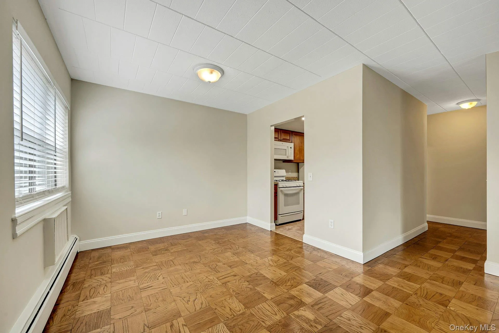 2 Park Avenue, Eastchester, NY, 1 Bedroom Bedrooms, 4 Rooms Rooms,1 BathroomBathrooms,Residential Lease,For Rent,Park,0,985179 2 Park Avenue, Eastchester, NY, 1 Bedroom Bedrooms, 4 Rooms Rooms,1 BathroomBathrooms,Residential Lease,For Rent,Park,0,985179