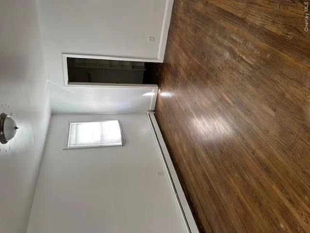 41 Clement Street, Glen Cove, NY, 3 Bedrooms Bedrooms, 6 Rooms Rooms,2 BathroomsBathrooms,Residential Lease,For Rent,Clement,0,985200 41 Clement Street, Glen Cove, NY, 3 Bedrooms Bedrooms, 6 Rooms Rooms,2 BathroomsBathrooms,Residential Lease,For Rent,Clement,0,985200