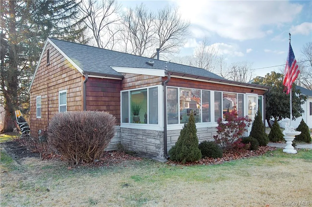 10 Forshee Street, Monroe, NY, 2 Bedrooms Bedrooms, 5 Rooms Rooms,1 BathroomBathrooms,Residential,For Rent,Forshee,0,985212 10 Forshee Street, Monroe, NY, 2 Bedrooms Bedrooms, 5 Rooms Rooms,1 BathroomBathrooms,Residential,For Rent,Forshee,0,985212