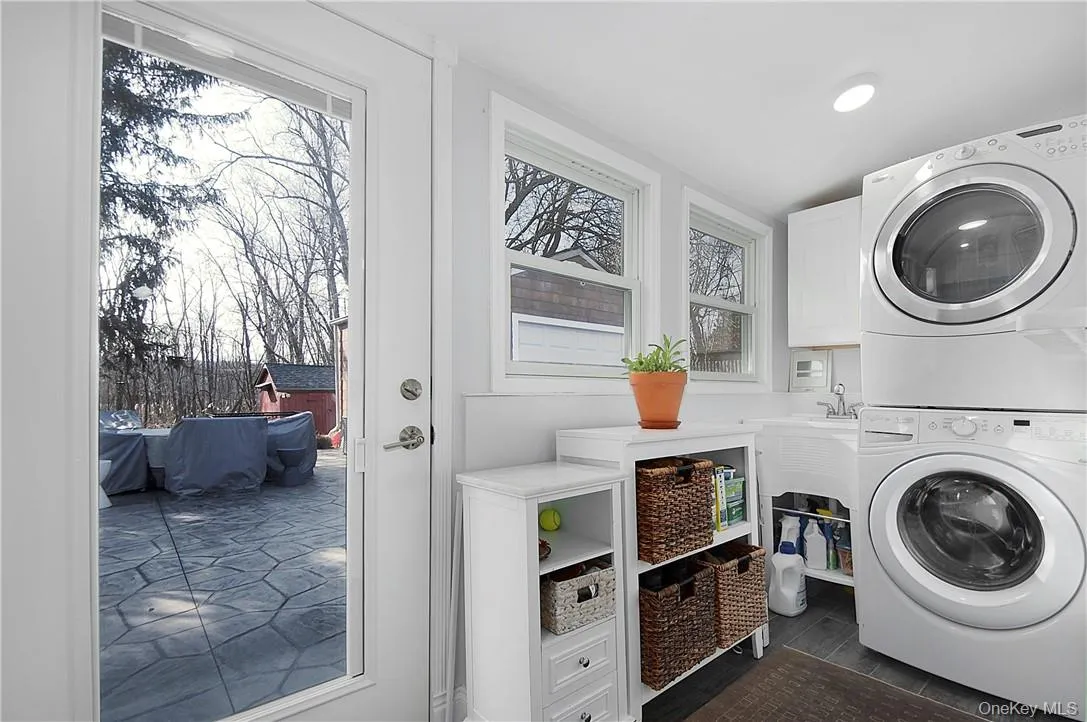 10 Forshee Street, Monroe, NY, 2 Bedrooms Bedrooms, 5 Rooms Rooms,1 BathroomBathrooms,Residential,For Rent,Forshee,0,985212 10 Forshee Street, Monroe, NY, 2 Bedrooms Bedrooms, 5 Rooms Rooms,1 BathroomBathrooms,Residential,For Rent,Forshee,0,985212