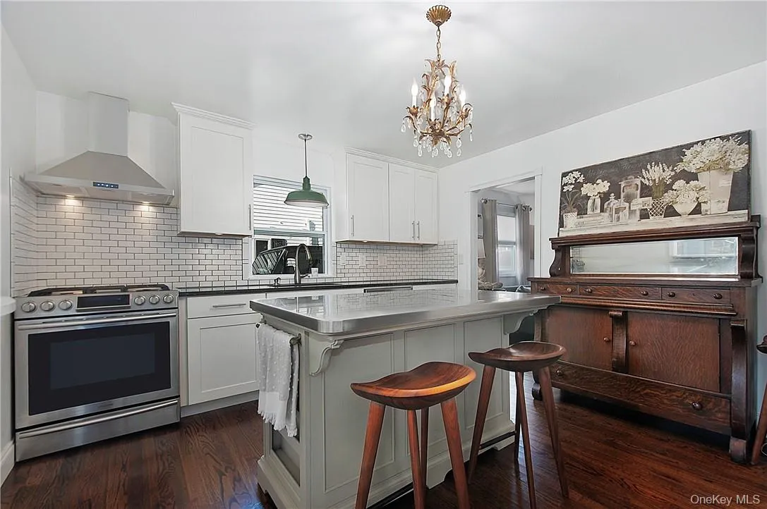 10 Forshee Street, Monroe, NY, 2 Bedrooms Bedrooms, 5 Rooms Rooms,1 BathroomBathrooms,Residential,For Rent,Forshee,0,985212 10 Forshee Street, Monroe, NY, 2 Bedrooms Bedrooms, 5 Rooms Rooms,1 BathroomBathrooms,Residential,For Rent,Forshee,0,985212