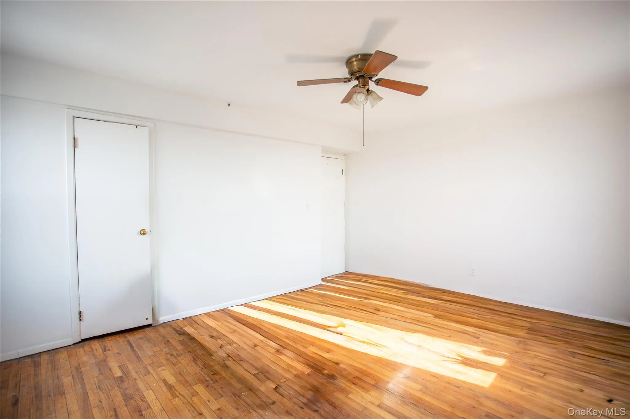 855 Broadway, Long Beach, NY, 2 Bedrooms Bedrooms, 5 Rooms Rooms,1 BathroomBathrooms,Residential Sale,For Rent,Broadway,0,985234 855 Broadway, Long Beach, NY, 2 Bedrooms Bedrooms, 5 Rooms Rooms,1 BathroomBathrooms,Residential Sale,For Rent,Broadway,0,985234