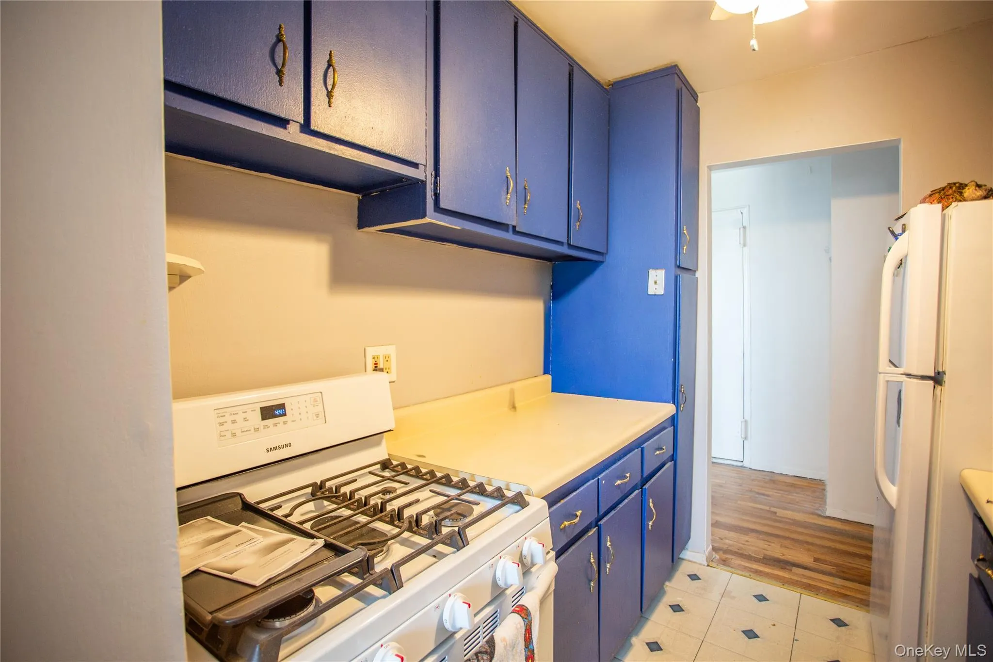 855 Broadway, Long Beach, NY, 2 Bedrooms Bedrooms, 5 Rooms Rooms,1 BathroomBathrooms,Residential Sale,For Rent,Broadway,0,985234 855 Broadway, Long Beach, NY, 2 Bedrooms Bedrooms, 5 Rooms Rooms,1 BathroomBathrooms,Residential Sale,For Rent,Broadway,0,985234