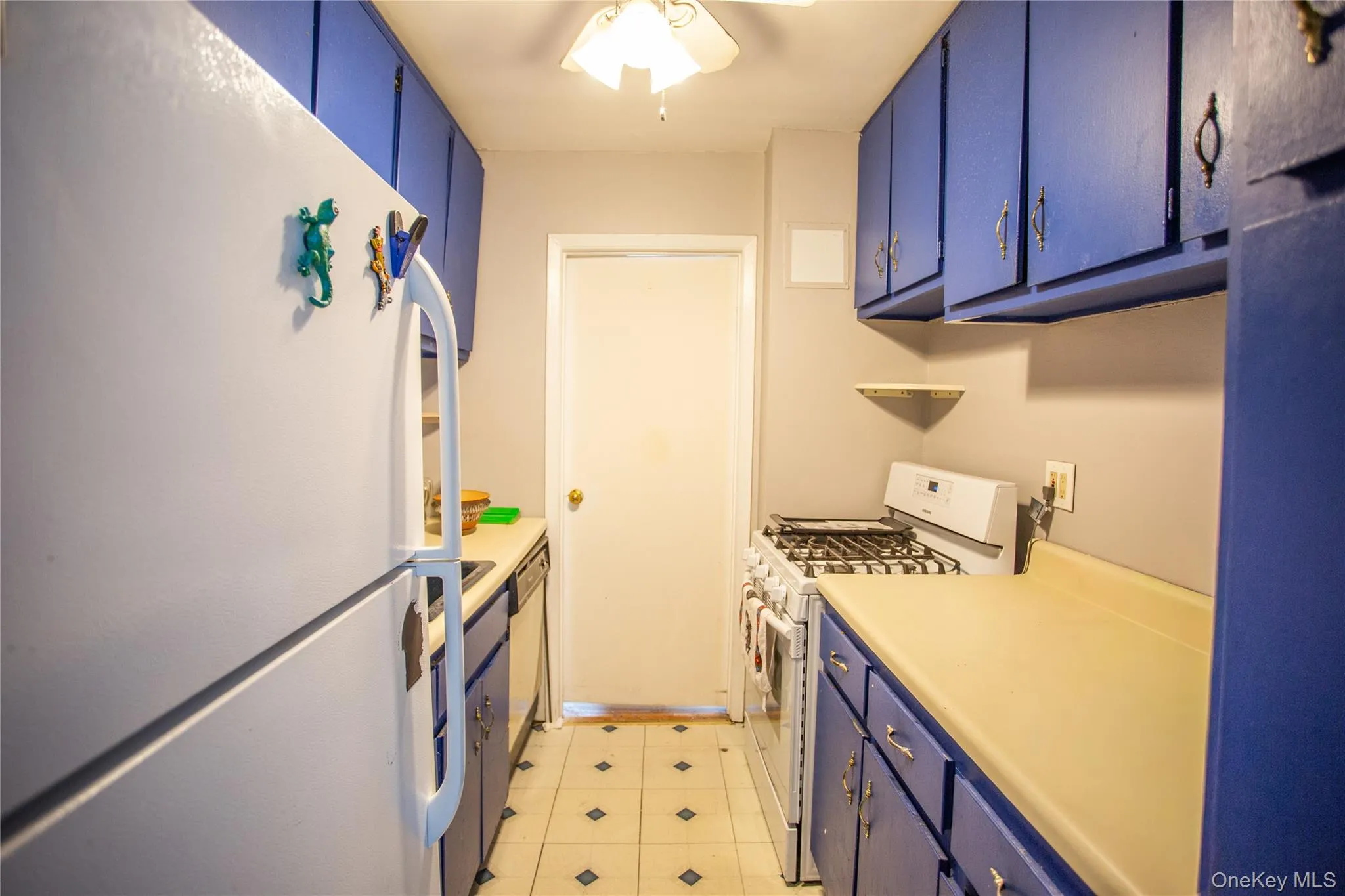 855 Broadway, Long Beach, NY, 2 Bedrooms Bedrooms, 5 Rooms Rooms,1 BathroomBathrooms,Residential Sale,For Rent,Broadway,0,985234 855 Broadway, Long Beach, NY, 2 Bedrooms Bedrooms, 5 Rooms Rooms,1 BathroomBathrooms,Residential Sale,For Rent,Broadway,0,985234