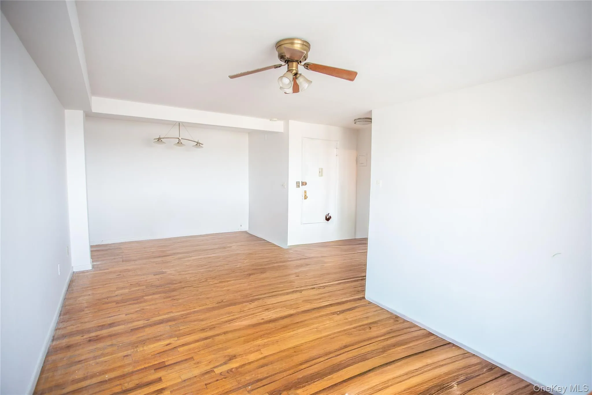 855 Broadway, Long Beach, NY, 2 Bedrooms Bedrooms, 5 Rooms Rooms,1 BathroomBathrooms,Residential Sale,For Rent,Broadway,0,985234 855 Broadway, Long Beach, NY, 2 Bedrooms Bedrooms, 5 Rooms Rooms,1 BathroomBathrooms,Residential Sale,For Rent,Broadway,0,985234