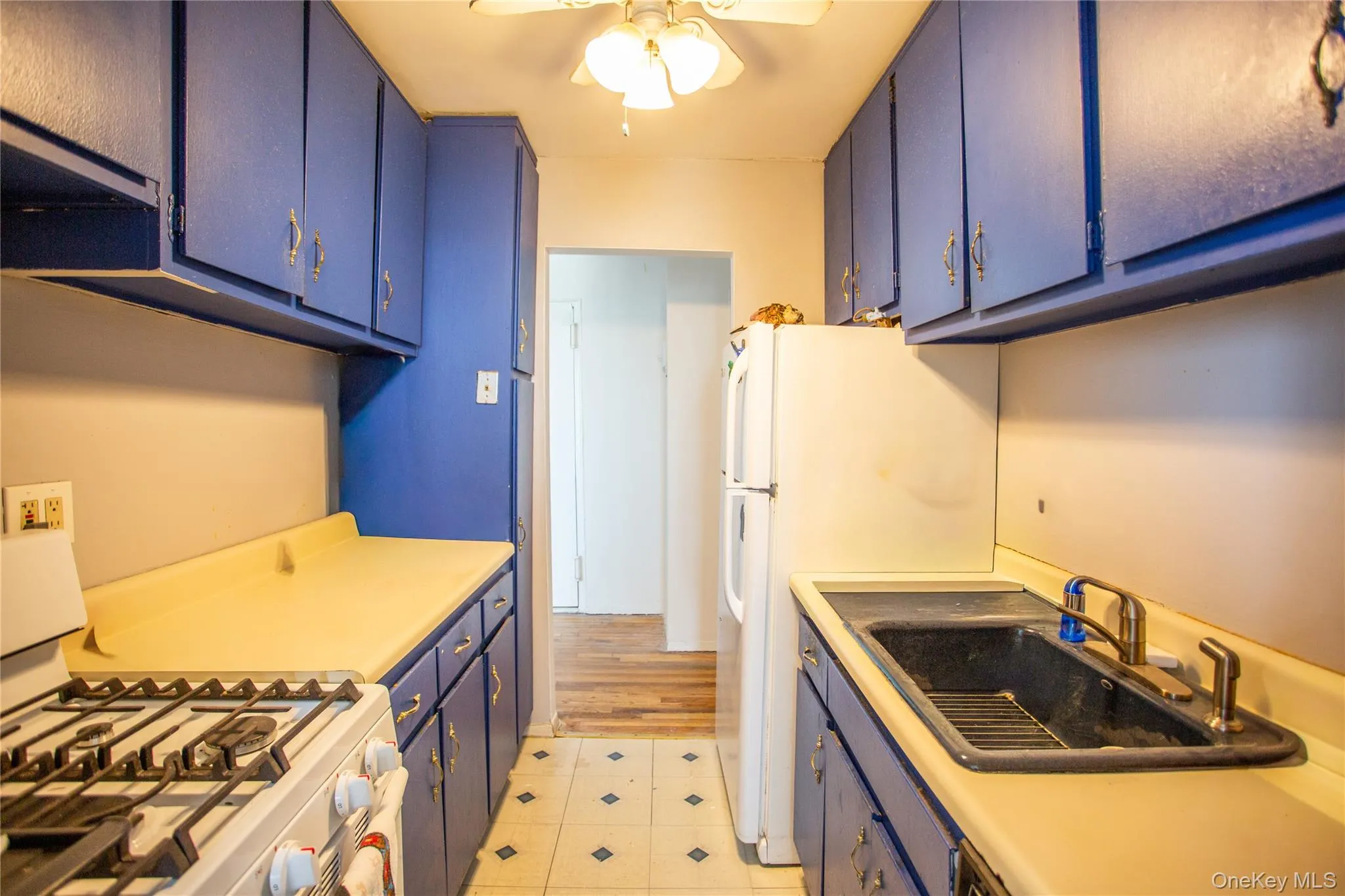 855 Broadway, Long Beach, NY, 2 Bedrooms Bedrooms, 5 Rooms Rooms,1 BathroomBathrooms,Residential Sale,For Rent,Broadway,0,985234 855 Broadway, Long Beach, NY, 2 Bedrooms Bedrooms, 5 Rooms Rooms,1 BathroomBathrooms,Residential Sale,For Rent,Broadway,0,985234