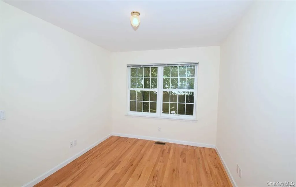 74 Firwood Road, North Hempstead, NY, 3 Bedrooms Bedrooms, 7 Rooms Rooms,2 BathroomsBathrooms,Residential Lease,For Rent,Firwood,0,985236 74 Firwood Road, North Hempstead, NY, 3 Bedrooms Bedrooms, 7 Rooms Rooms,2 BathroomsBathrooms,Residential Lease,For Rent,Firwood,0,985236