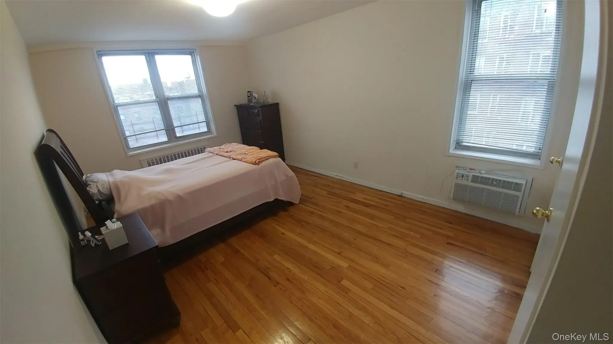 66-15 Thornton Place, New York, NY, 1 Bedroom Bedrooms, 3 Rooms Rooms,1 BathroomBathrooms,Residential Lease,For Rent,Thornton,0,985246 66-15 Thornton Place, New York, NY, 1 Bedroom Bedrooms, 3 Rooms Rooms,1 BathroomBathrooms,Residential Lease,For Rent,Thornton,0,985246