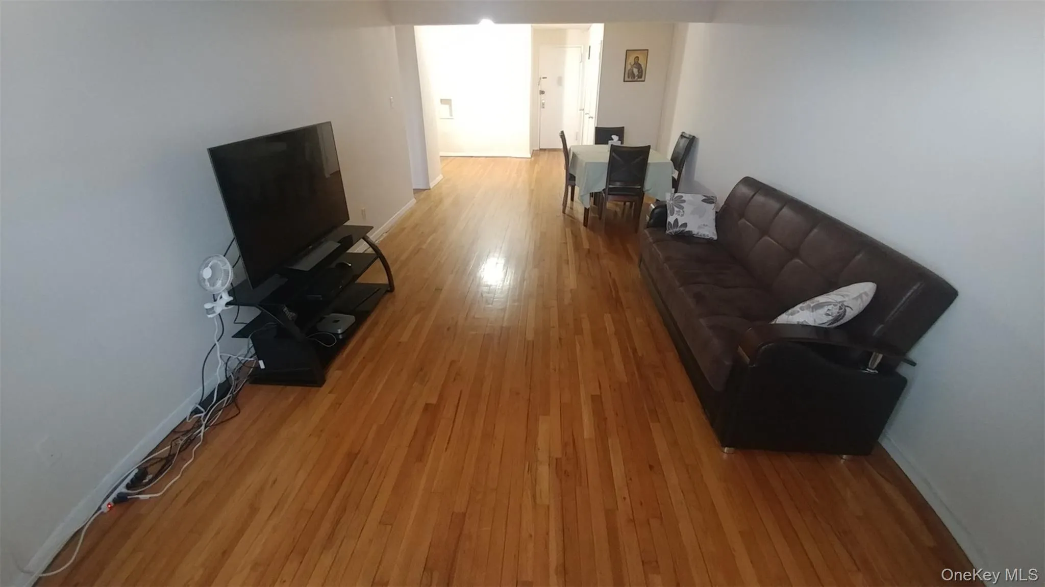 66-15 Thornton Place, New York, NY, 1 Bedroom Bedrooms, 3 Rooms Rooms,1 BathroomBathrooms,Residential Lease,For Rent,Thornton,0,985246 66-15 Thornton Place, New York, NY, 1 Bedroom Bedrooms, 3 Rooms Rooms,1 BathroomBathrooms,Residential Lease,For Rent,Thornton,0,985246