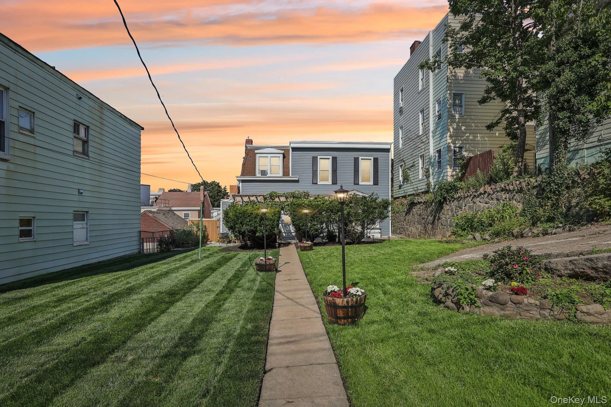 143 Oliver Avenue, Yonkers, NY, 3 Bedrooms Bedrooms, 4 Rooms Rooms,2 BathroomsBathrooms,Residential,For Rent,Oliver,0,985258 143 Oliver Avenue, Yonkers, NY, 3 Bedrooms Bedrooms, 4 Rooms Rooms,2 BathroomsBathrooms,Residential,For Rent,Oliver,0,985258