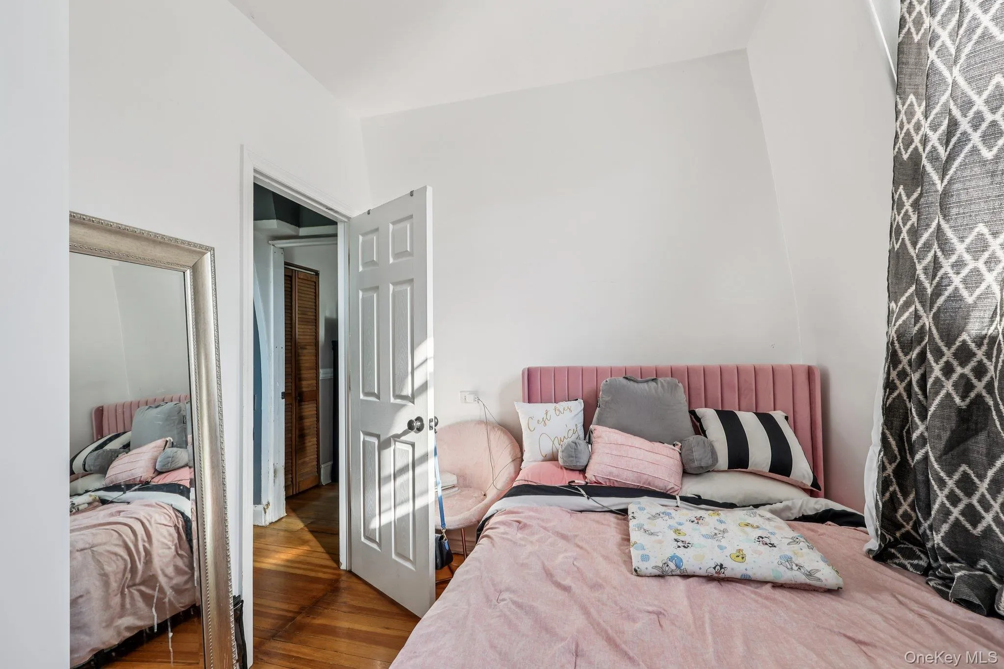 143 Oliver Avenue, Yonkers, NY, 3 Bedrooms Bedrooms, 4 Rooms Rooms,2 BathroomsBathrooms,Residential,For Rent,Oliver,0,985258 143 Oliver Avenue, Yonkers, NY, 3 Bedrooms Bedrooms, 4 Rooms Rooms,2 BathroomsBathrooms,Residential,For Rent,Oliver,0,985258