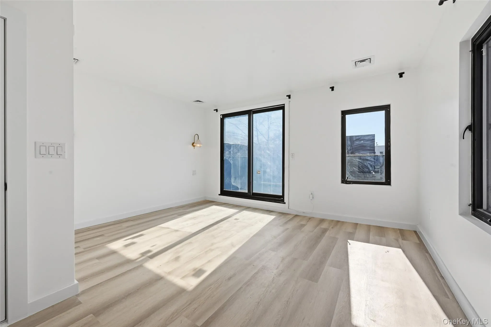 67-38 6th Avenue, New York, NY, 4 Bedrooms Bedrooms, 10 Rooms Rooms,3 BathroomsBathrooms,Residential,For Rent,6th,0,985278 67-38 6th Avenue, New York, NY, 4 Bedrooms Bedrooms, 10 Rooms Rooms,3 BathroomsBathrooms,Residential,For Rent,6th,0,985278