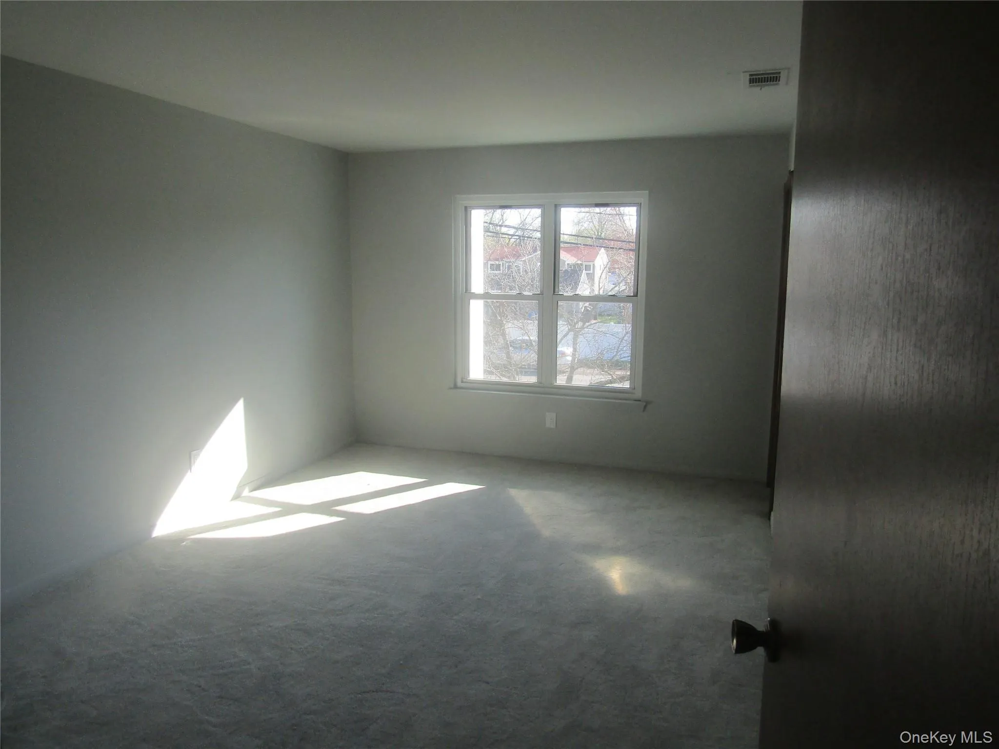 175 Main Avenue, Babylon, NY, 1 Bedroom Bedrooms, 4 Rooms Rooms,1 BathroomBathrooms,Residential Sale,For Rent,Main,0,985294 175 Main Avenue, Babylon, NY, 1 Bedroom Bedrooms, 4 Rooms Rooms,1 BathroomBathrooms,Residential Sale,For Rent,Main,0,985294