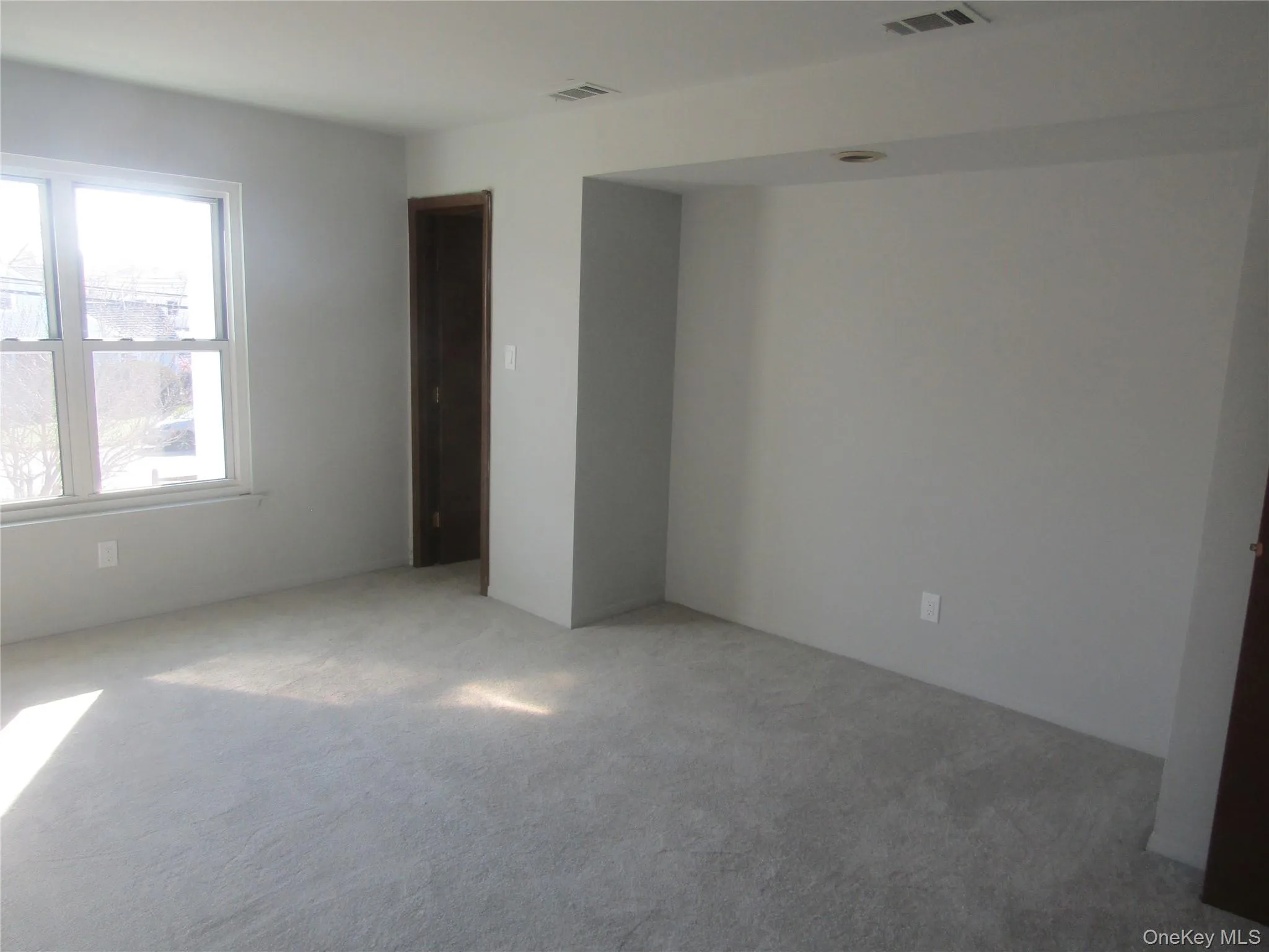 175 Main Avenue, Babylon, NY, 1 Bedroom Bedrooms, 4 Rooms Rooms,1 BathroomBathrooms,Residential Sale,For Rent,Main,0,985294 175 Main Avenue, Babylon, NY, 1 Bedroom Bedrooms, 4 Rooms Rooms,1 BathroomBathrooms,Residential Sale,For Rent,Main,0,985294