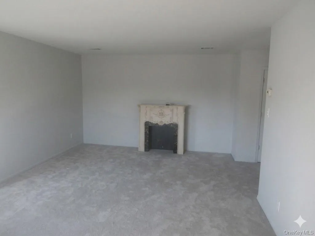 175 Main Avenue, Babylon, NY, 1 Bedroom Bedrooms, 4 Rooms Rooms,1 BathroomBathrooms,Residential Sale,For Rent,Main,0,985294 175 Main Avenue, Babylon, NY, 1 Bedroom Bedrooms, 4 Rooms Rooms,1 BathroomBathrooms,Residential Sale,For Rent,Main,0,985294