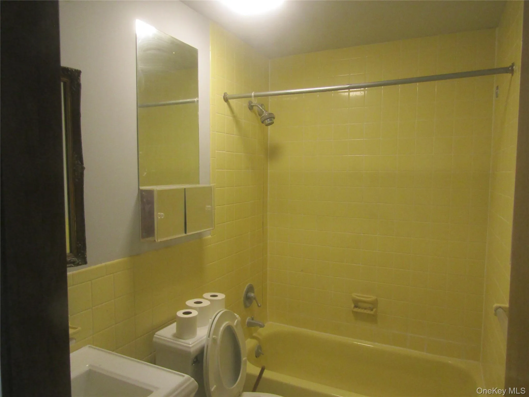 175 Main Avenue, Babylon, NY, 1 Bedroom Bedrooms, 4 Rooms Rooms,1 BathroomBathrooms,Residential Sale,For Rent,Main,0,985294 175 Main Avenue, Babylon, NY, 1 Bedroom Bedrooms, 4 Rooms Rooms,1 BathroomBathrooms,Residential Sale,For Rent,Main,0,985294