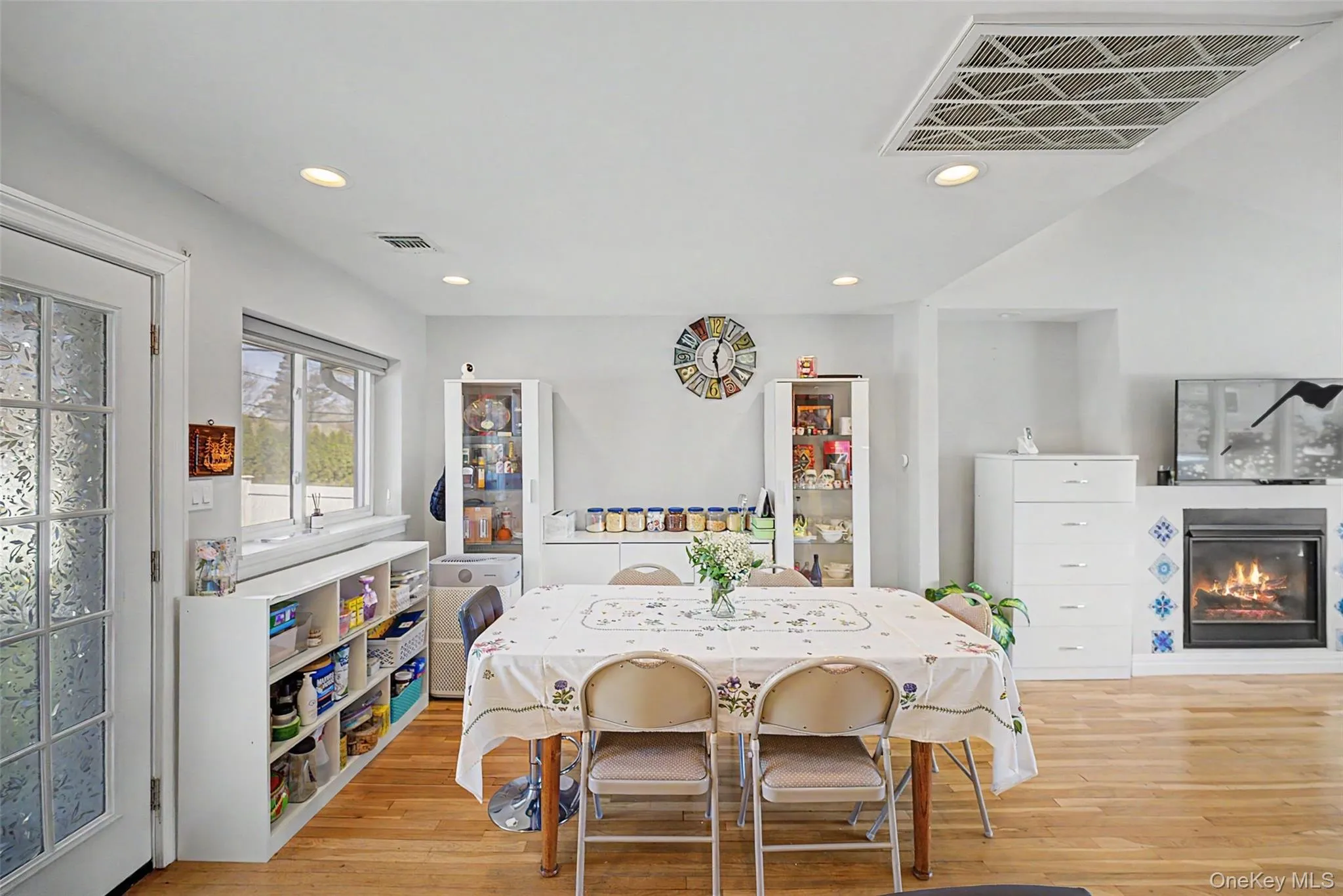 47 Favorite Lane, Oyster Bay, NY, 5 Bedrooms Bedrooms, 10 Rooms Rooms,3 BathroomsBathrooms,Residential,For Rent,Favorite,0,985298 47 Favorite Lane, Oyster Bay, NY, 5 Bedrooms Bedrooms, 10 Rooms Rooms,3 BathroomsBathrooms,Residential,For Rent,Favorite,0,985298