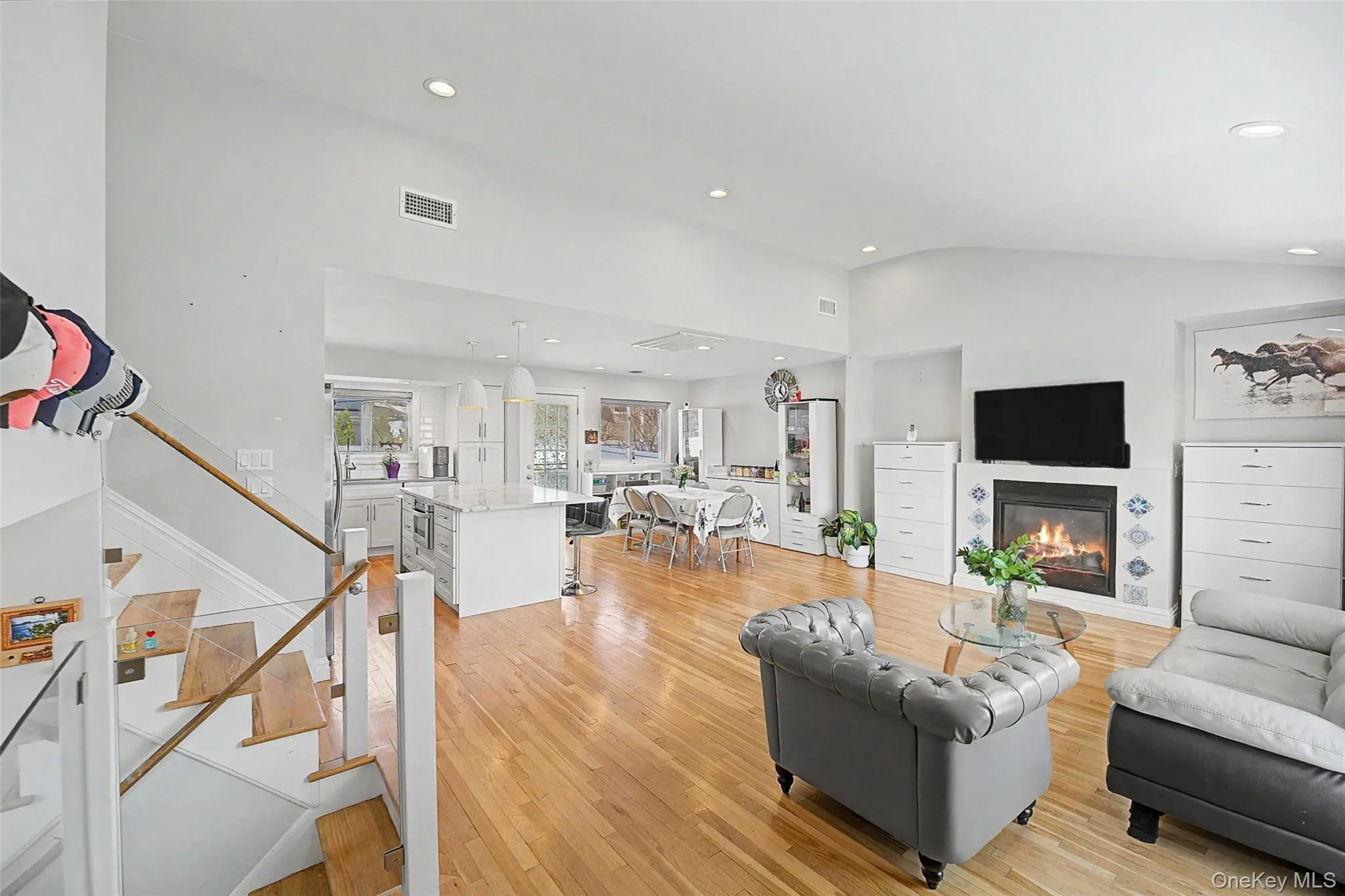 47 Favorite Lane, Oyster Bay, NY, 5 Bedrooms Bedrooms, 10 Rooms Rooms,3 BathroomsBathrooms,Residential,For Rent,Favorite,0,985298 47 Favorite Lane, Oyster Bay, NY, 5 Bedrooms Bedrooms, 10 Rooms Rooms,3 BathroomsBathrooms,Residential,For Rent,Favorite,0,985298