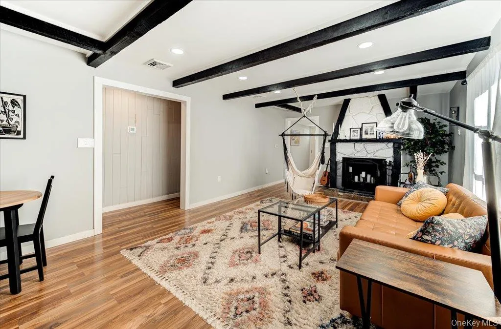 1026 St Hwy 211, Mount Hope, NY, 2 Bedrooms Bedrooms, 8 Rooms Rooms,1 BathroomBathrooms,Residential Lease,For Rent,St Hwy 211,0,985303 1026 St Hwy 211, Mount Hope, NY, 2 Bedrooms Bedrooms, 8 Rooms Rooms,1 BathroomBathrooms,Residential Lease,For Rent,St Hwy 211,0,985303