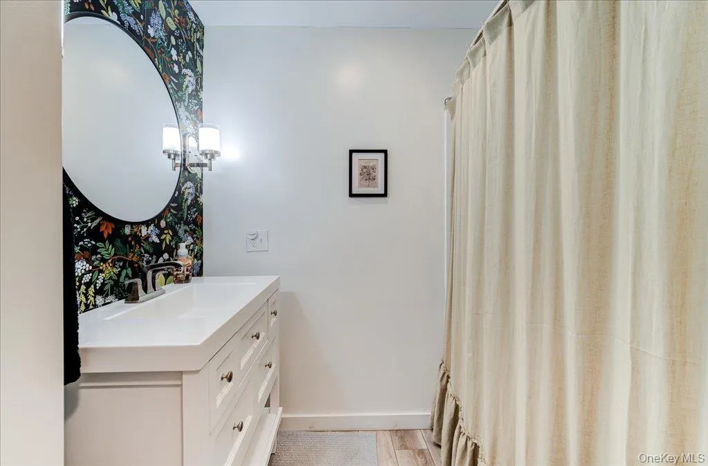 1026 St Hwy 211, Mount Hope, NY, 2 Bedrooms Bedrooms, 8 Rooms Rooms,1 BathroomBathrooms,Residential Lease,For Rent,St Hwy 211,0,985303 1026 St Hwy 211, Mount Hope, NY, 2 Bedrooms Bedrooms, 8 Rooms Rooms,1 BathroomBathrooms,Residential Lease,For Rent,St Hwy 211,0,985303