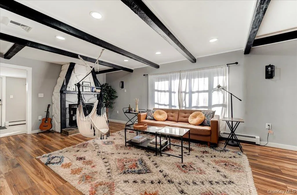 1026 St Hwy 211, Mount Hope, NY, 2 Bedrooms Bedrooms, 8 Rooms Rooms,1 BathroomBathrooms,Residential Lease,For Rent,St Hwy 211,0,985303 1026 St Hwy 211, Mount Hope, NY, 2 Bedrooms Bedrooms, 8 Rooms Rooms,1 BathroomBathrooms,Residential Lease,For Rent,St Hwy 211,0,985303