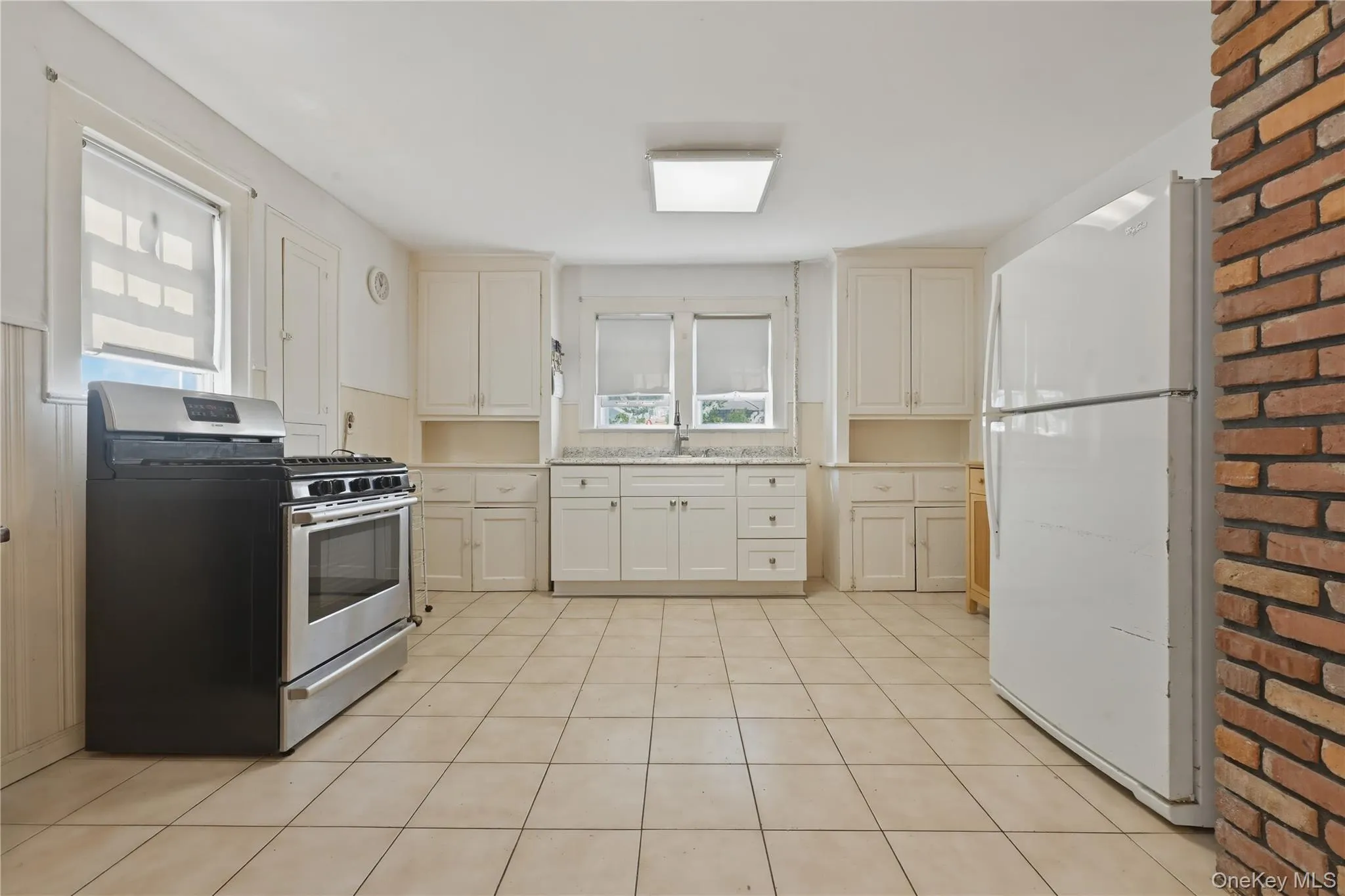 333 Ocean Avenue, Hempstead, NY, 3 Bedrooms Bedrooms, 7 Rooms Rooms,1 BathroomBathrooms,Residential,For Rent,Ocean,0,985304 333 Ocean Avenue, Hempstead, NY, 3 Bedrooms Bedrooms, 7 Rooms Rooms,1 BathroomBathrooms,Residential,For Rent,Ocean,0,985304