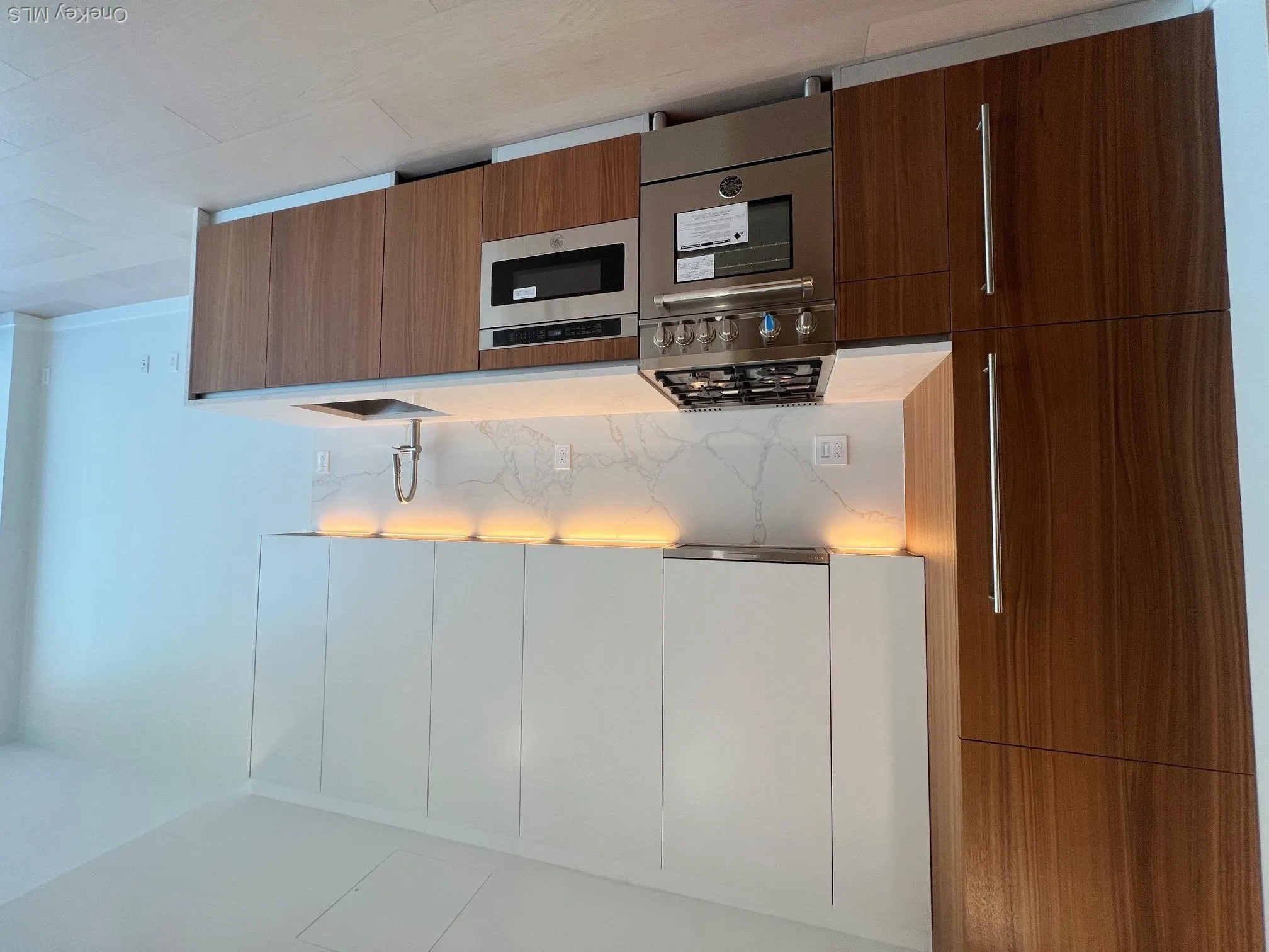 35-32 Leavitt Street, New York, NY, 2 Rooms Rooms,1 BathroomBathrooms,Residential Lease,For Rent,Leavitt Street,0,985306 35-32 Leavitt Street, New York, NY, 2 Rooms Rooms,1 BathroomBathrooms,Residential Lease,For Rent,Leavitt Street,0,985306