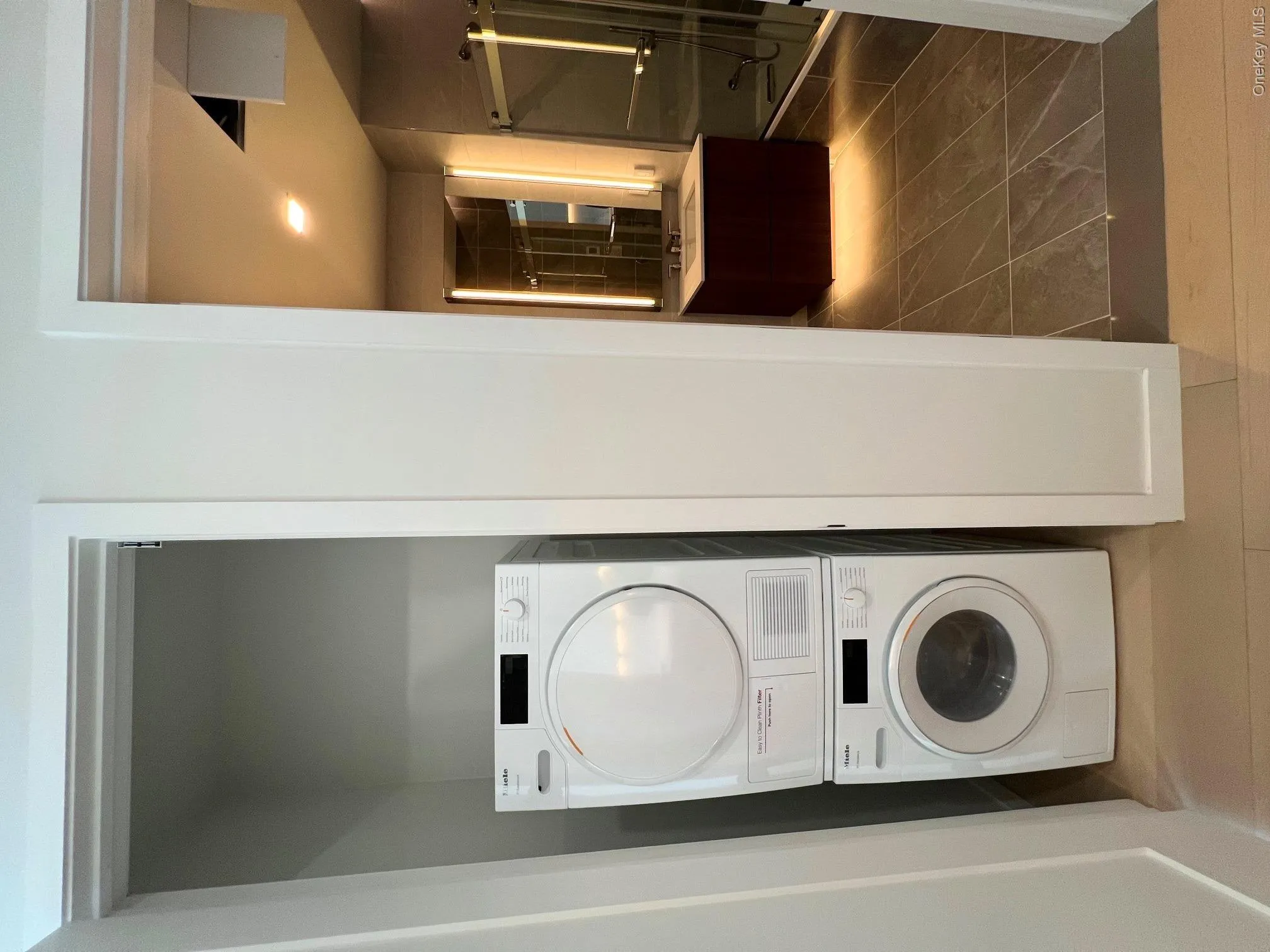 35-32 Leavitt Street, New York, NY, 2 Rooms Rooms,1 BathroomBathrooms,Residential Lease,For Rent,Leavitt Street,0,985306 35-32 Leavitt Street, New York, NY, 2 Rooms Rooms,1 BathroomBathrooms,Residential Lease,For Rent,Leavitt Street,0,985306