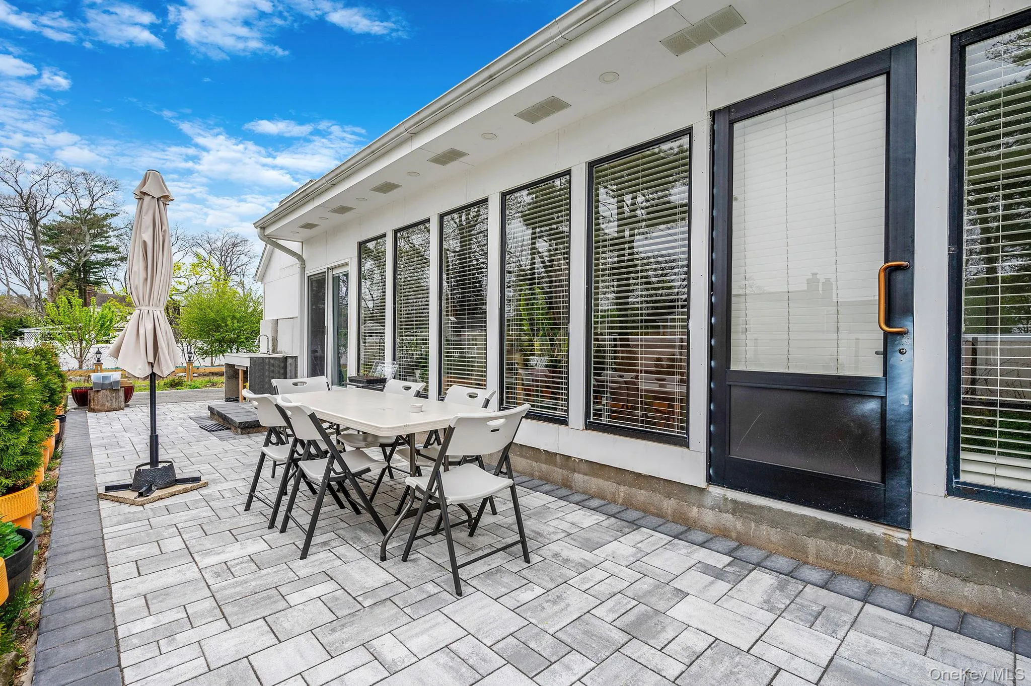 122 Mc Kinley Street, Islip, NY, 5 Bedrooms Bedrooms, 9 Rooms Rooms,3 BathroomsBathrooms,Residential,For Rent,Mc Kinley,0,985309 122 Mc Kinley Street, Islip, NY, 5 Bedrooms Bedrooms, 9 Rooms Rooms,3 BathroomsBathrooms,Residential,For Rent,Mc Kinley,0,985309
