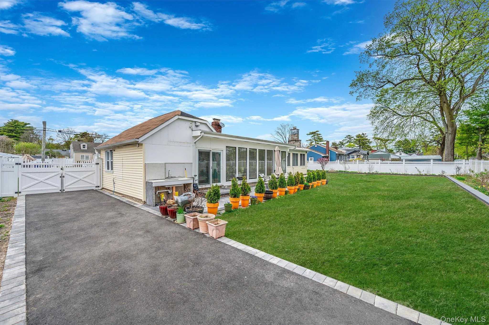122 Mc Kinley Street, Islip, NY, 5 Bedrooms Bedrooms, 9 Rooms Rooms,3 BathroomsBathrooms,Residential,For Rent,Mc Kinley,0,985309 122 Mc Kinley Street, Islip, NY, 5 Bedrooms Bedrooms, 9 Rooms Rooms,3 BathroomsBathrooms,Residential,For Rent,Mc Kinley,0,985309