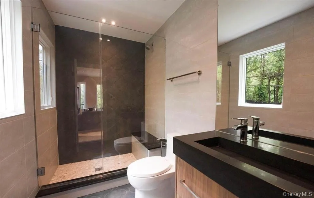 156 Sugar Toms Lane, Oyster Bay, NY, 6 Bedrooms Bedrooms, 14 Rooms Rooms,6 BathroomsBathrooms,Residential Lease,For Rent,Sugar Toms,0,985313 156 Sugar Toms Lane, Oyster Bay, NY, 6 Bedrooms Bedrooms, 14 Rooms Rooms,6 BathroomsBathrooms,Residential Lease,For Rent,Sugar Toms,0,985313