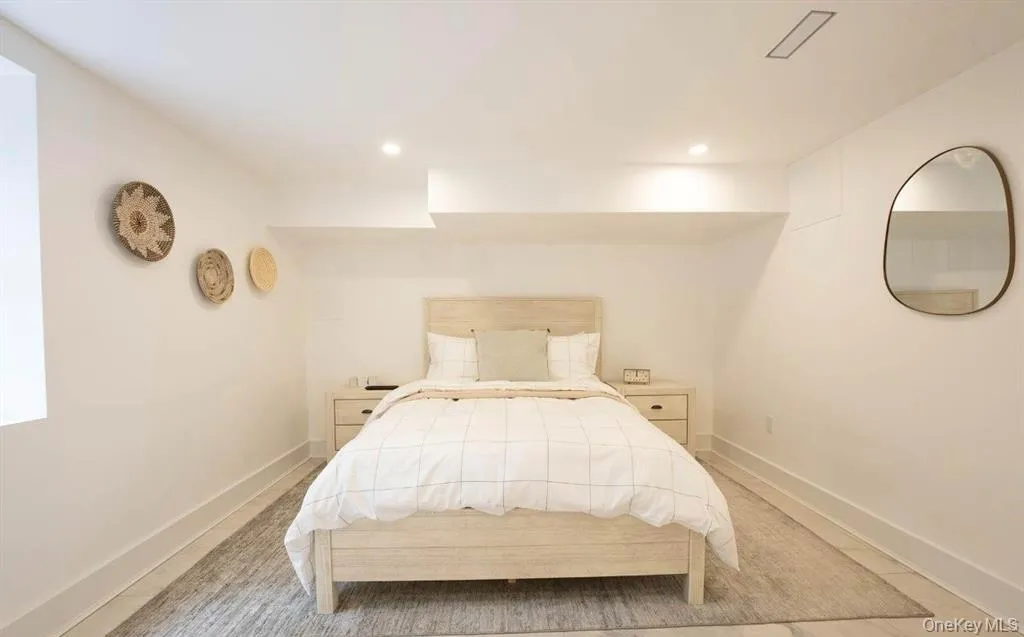 156 Sugar Toms Lane, Oyster Bay, NY, 6 Bedrooms Bedrooms, 14 Rooms Rooms,6 BathroomsBathrooms,Residential Lease,For Rent,Sugar Toms,0,985313 156 Sugar Toms Lane, Oyster Bay, NY, 6 Bedrooms Bedrooms, 14 Rooms Rooms,6 BathroomsBathrooms,Residential Lease,For Rent,Sugar Toms,0,985313