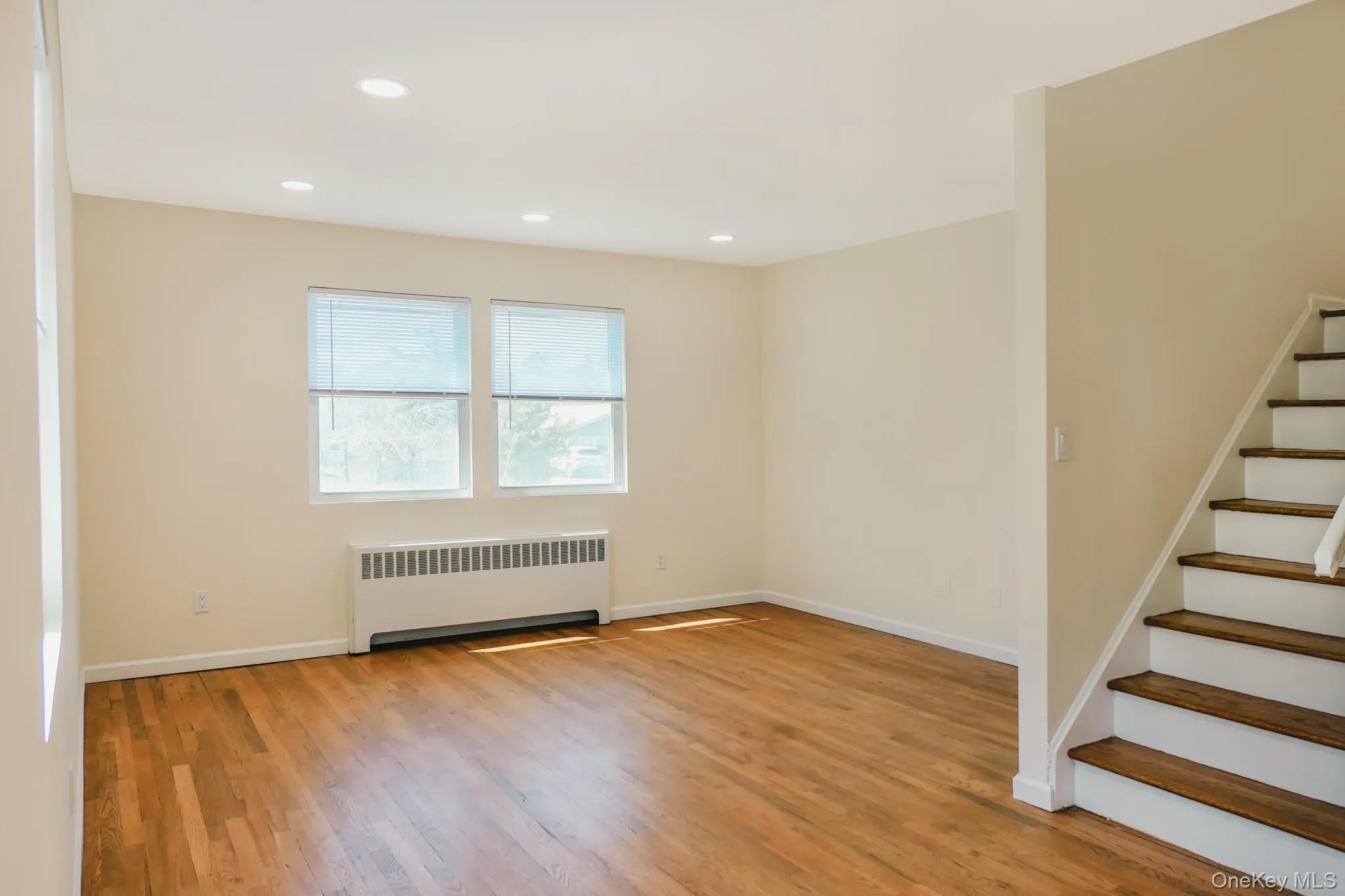 651 Americus Avenue, Brookhaven, NY, 4 Bedrooms Bedrooms, 5 Rooms Rooms,2 BathroomsBathrooms,Residential Sale,For Rent,Americus,0,985316 651 Americus Avenue, Brookhaven, NY, 4 Bedrooms Bedrooms, 5 Rooms Rooms,2 BathroomsBathrooms,Residential Sale,For Rent,Americus,0,985316