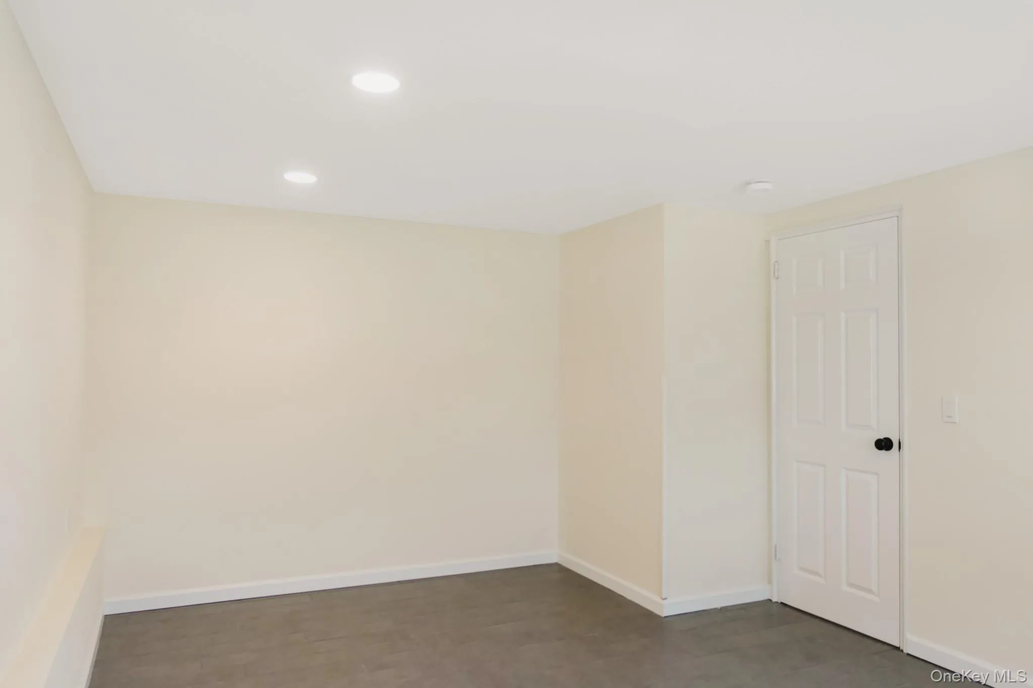 651 Americus Avenue, Brookhaven, NY, 4 Bedrooms Bedrooms, 5 Rooms Rooms,2 BathroomsBathrooms,Residential Sale,For Rent,Americus,0,985316 651 Americus Avenue, Brookhaven, NY, 4 Bedrooms Bedrooms, 5 Rooms Rooms,2 BathroomsBathrooms,Residential Sale,For Rent,Americus,0,985316