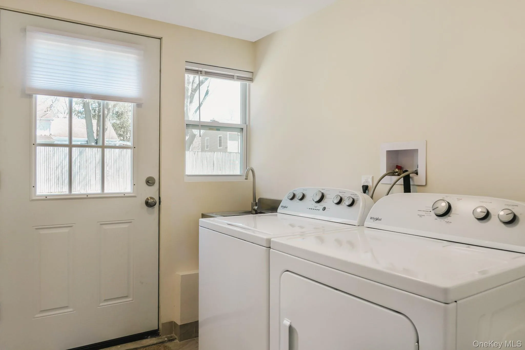 651 Americus Avenue, Brookhaven, NY, 4 Bedrooms Bedrooms, 5 Rooms Rooms,2 BathroomsBathrooms,Residential Sale,For Rent,Americus,0,985316 651 Americus Avenue, Brookhaven, NY, 4 Bedrooms Bedrooms, 5 Rooms Rooms,2 BathroomsBathrooms,Residential Sale,For Rent,Americus,0,985316