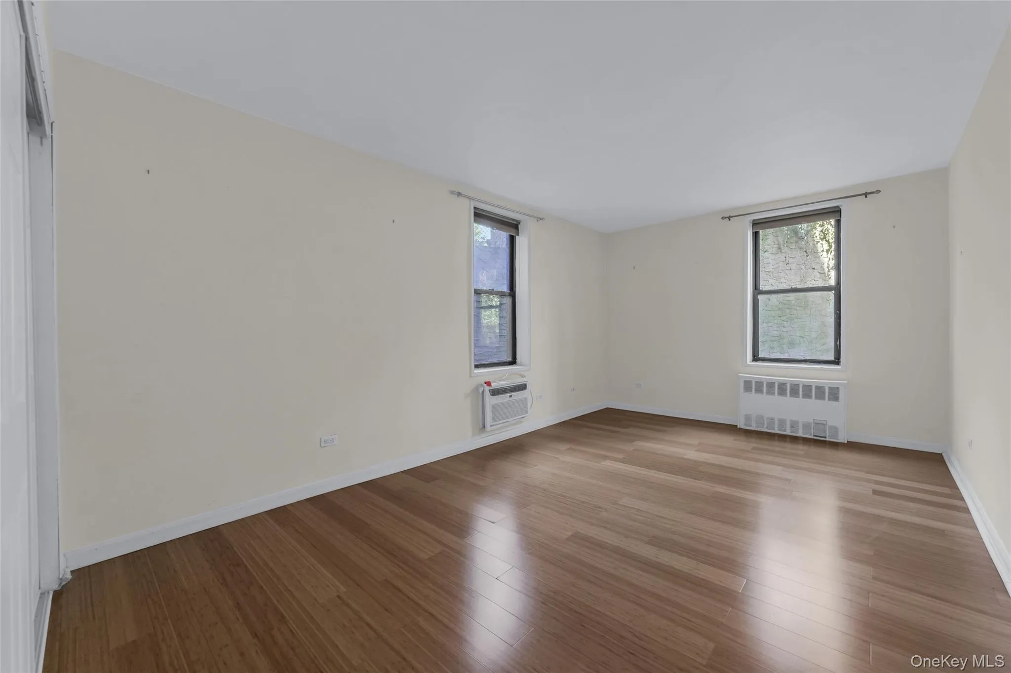 43-25 Douglaston Parkway, New York, NY, 1 Bedroom Bedrooms, 4 Rooms Rooms,1 BathroomBathrooms,Residential,For Rent,Douglaston,0,985324 43-25 Douglaston Parkway, New York, NY, 1 Bedroom Bedrooms, 4 Rooms Rooms,1 BathroomBathrooms,Residential,For Rent,Douglaston,0,985324