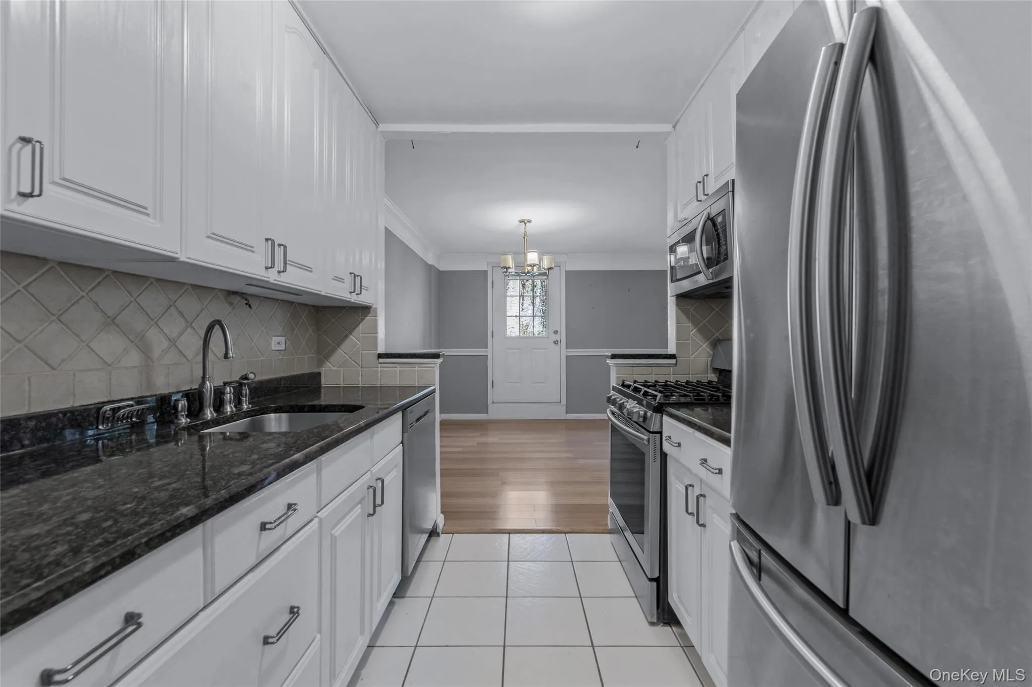 43-25 Douglaston Parkway, New York, NY, 1 Bedroom Bedrooms, 4 Rooms Rooms,1 BathroomBathrooms,Residential,For Rent,Douglaston,0,985324 43-25 Douglaston Parkway, New York, NY, 1 Bedroom Bedrooms, 4 Rooms Rooms,1 BathroomBathrooms,Residential,For Rent,Douglaston,0,985324