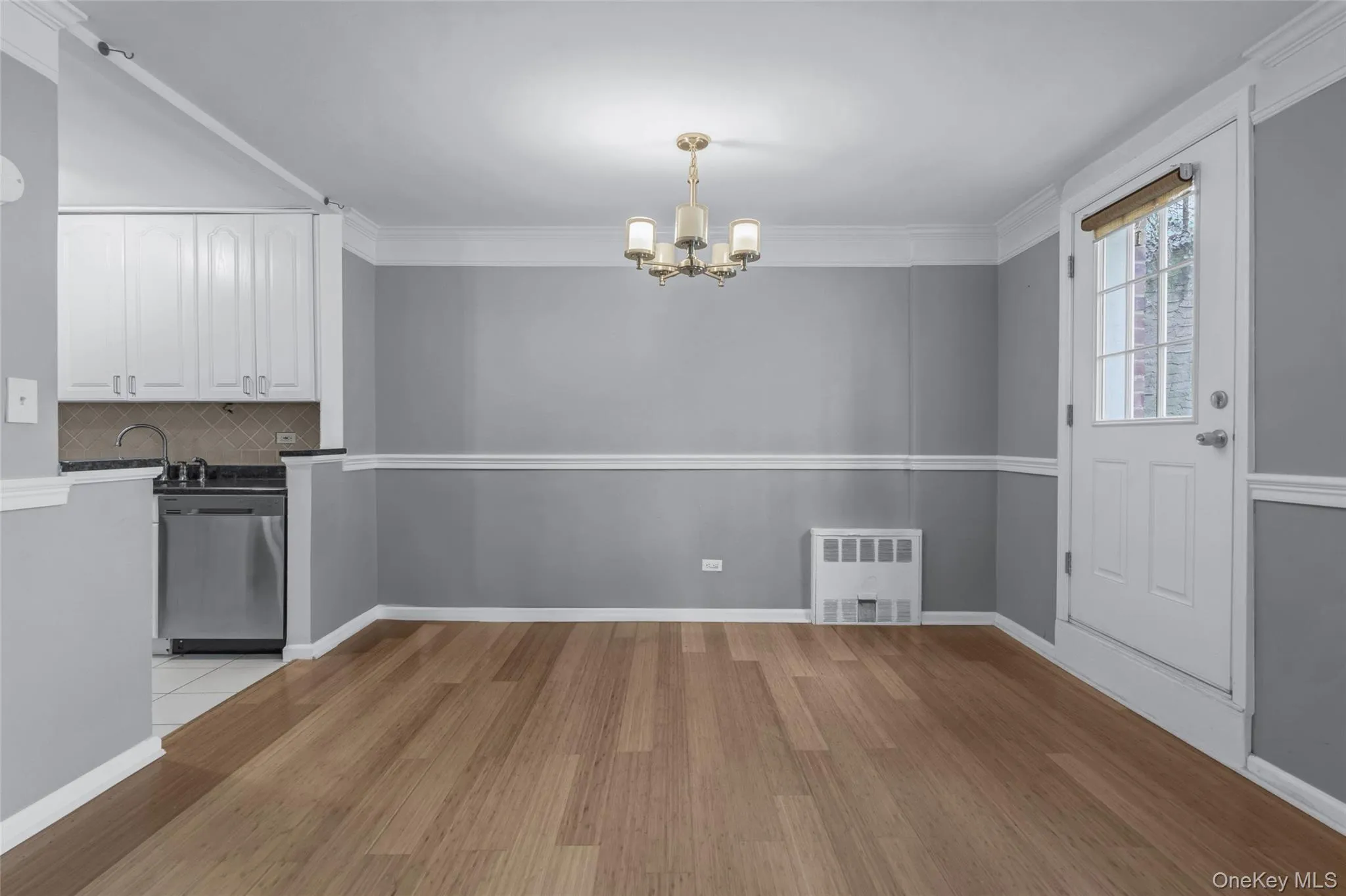 43-25 Douglaston Parkway, New York, NY, 1 Bedroom Bedrooms, 4 Rooms Rooms,1 BathroomBathrooms,Residential,For Rent,Douglaston,0,985324 43-25 Douglaston Parkway, New York, NY, 1 Bedroom Bedrooms, 4 Rooms Rooms,1 BathroomBathrooms,Residential,For Rent,Douglaston,0,985324