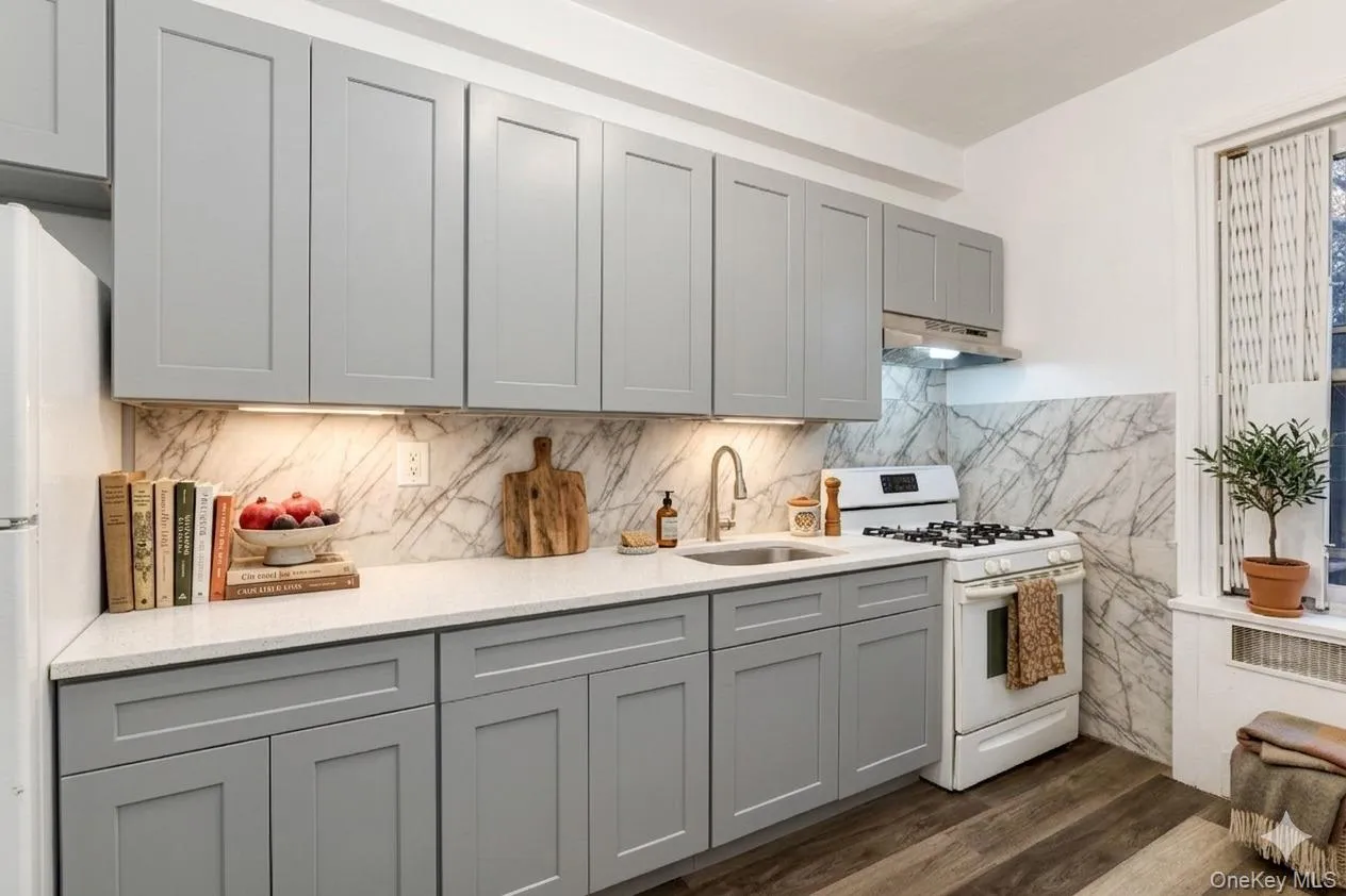 224 Highland Boulevard, New York, NY, 2 Bedrooms Bedrooms, 5 Rooms Rooms,2 BathroomsBathrooms,Residential,For Rent,Highland,0,985328 224 Highland Boulevard, New York, NY, 2 Bedrooms Bedrooms, 5 Rooms Rooms,2 BathroomsBathrooms,Residential,For Rent,Highland,0,985328