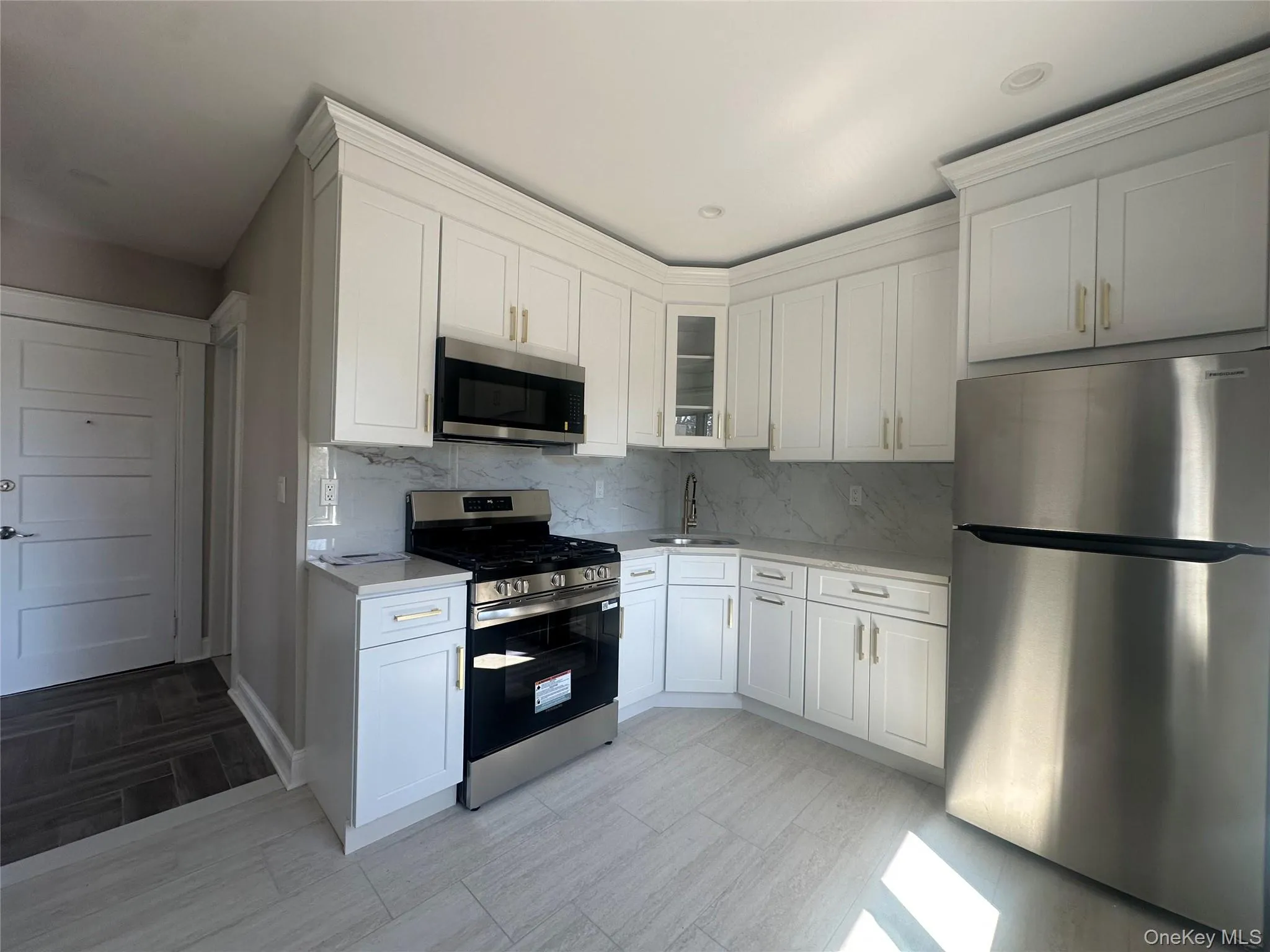 55 Sea Cliff Avenue, Oyster Bay, NY, 1 Bedroom Bedrooms, 4 Rooms Rooms,1 BathroomBathrooms,Residential Lease,For Rent,Sea Cliff,0,985335 55 Sea Cliff Avenue, Oyster Bay, NY, 1 Bedroom Bedrooms, 4 Rooms Rooms,1 BathroomBathrooms,Residential Lease,For Rent,Sea Cliff,0,985335