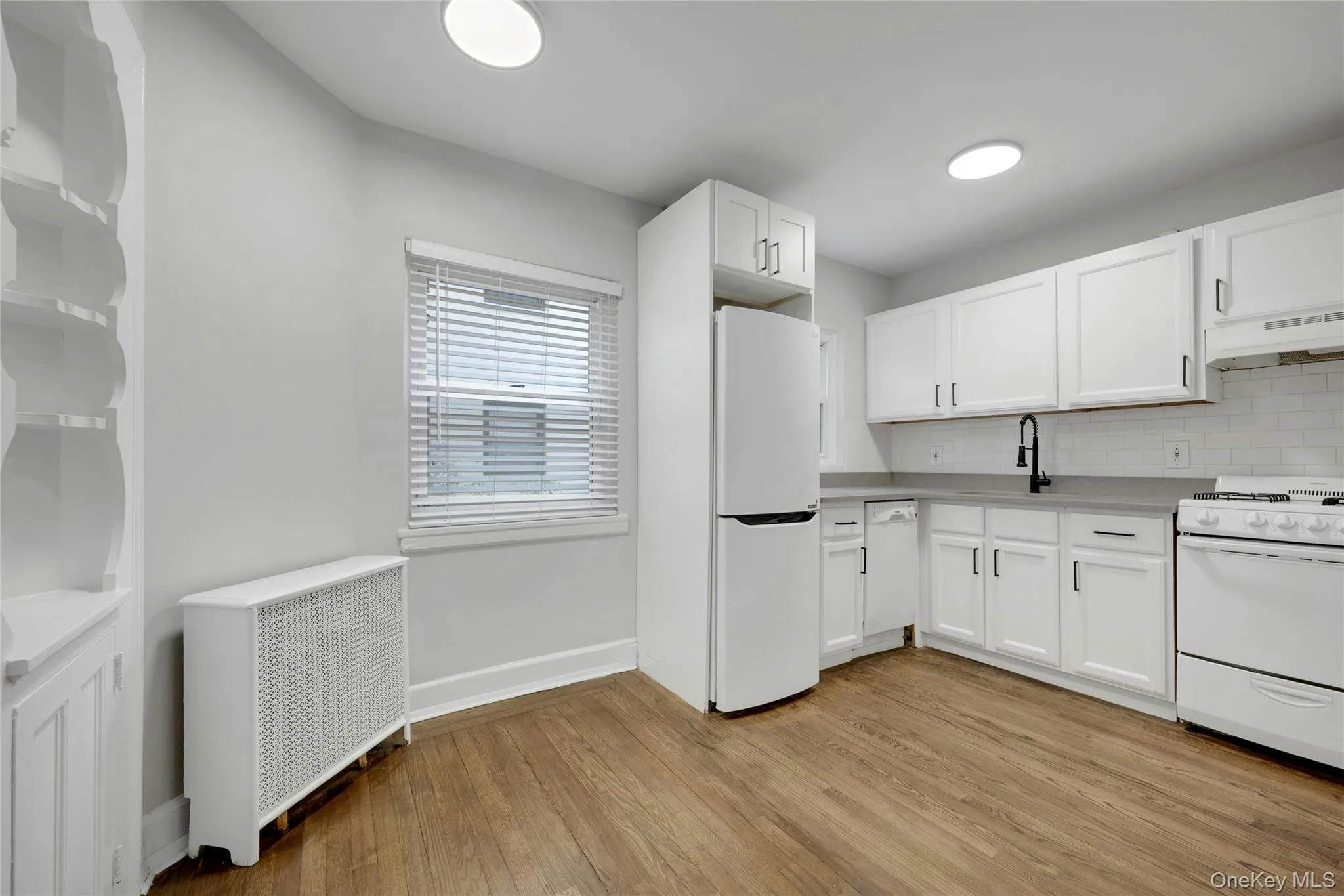 64 Kensington Road, Eastchester, NY, 1 Bedroom Bedrooms, 3 Rooms Rooms,1 BathroomBathrooms,Residential Lease,For Rent,Kensington,0,985338 64 Kensington Road, Eastchester, NY, 1 Bedroom Bedrooms, 3 Rooms Rooms,1 BathroomBathrooms,Residential Lease,For Rent,Kensington,0,985338