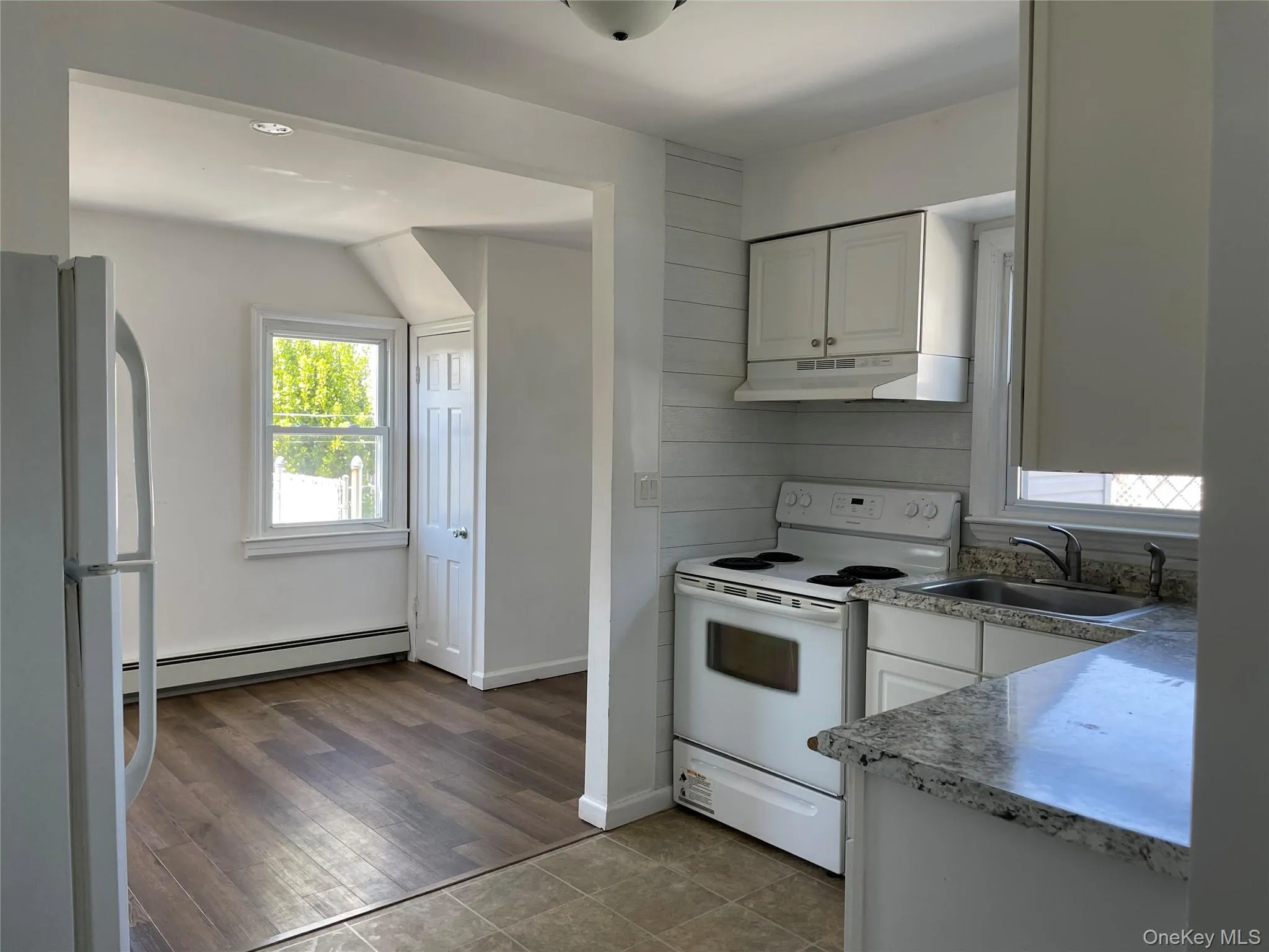 10 Mckinley, Babylon, NY, 2 Bedrooms Bedrooms, 6 Rooms Rooms,1 BathroomBathrooms,Residential Lease,For Rent,Mckinley,0,985344 10 Mckinley, Babylon, NY, 2 Bedrooms Bedrooms, 6 Rooms Rooms,1 BathroomBathrooms,Residential Lease,For Rent,Mckinley,0,985344