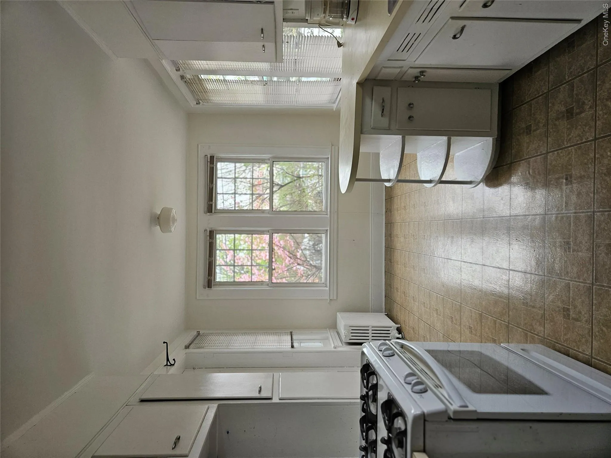 2770 Academy Street, Hempstead, NY, 1 Bedroom Bedrooms, 4 Rooms Rooms,1 BathroomBathrooms,Residential Lease,For Rent,Academy,0,985349 2770 Academy Street, Hempstead, NY, 1 Bedroom Bedrooms, 4 Rooms Rooms,1 BathroomBathrooms,Residential Lease,For Rent,Academy,0,985349