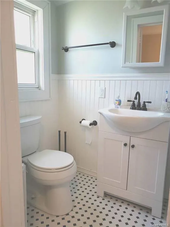2770 Academy Street, Hempstead, NY, 1 Bedroom Bedrooms, 4 Rooms Rooms,1 BathroomBathrooms,Residential Lease,For Rent,Academy,0,985349 2770 Academy Street, Hempstead, NY, 1 Bedroom Bedrooms, 4 Rooms Rooms,1 BathroomBathrooms,Residential Lease,For Rent,Academy,0,985349
