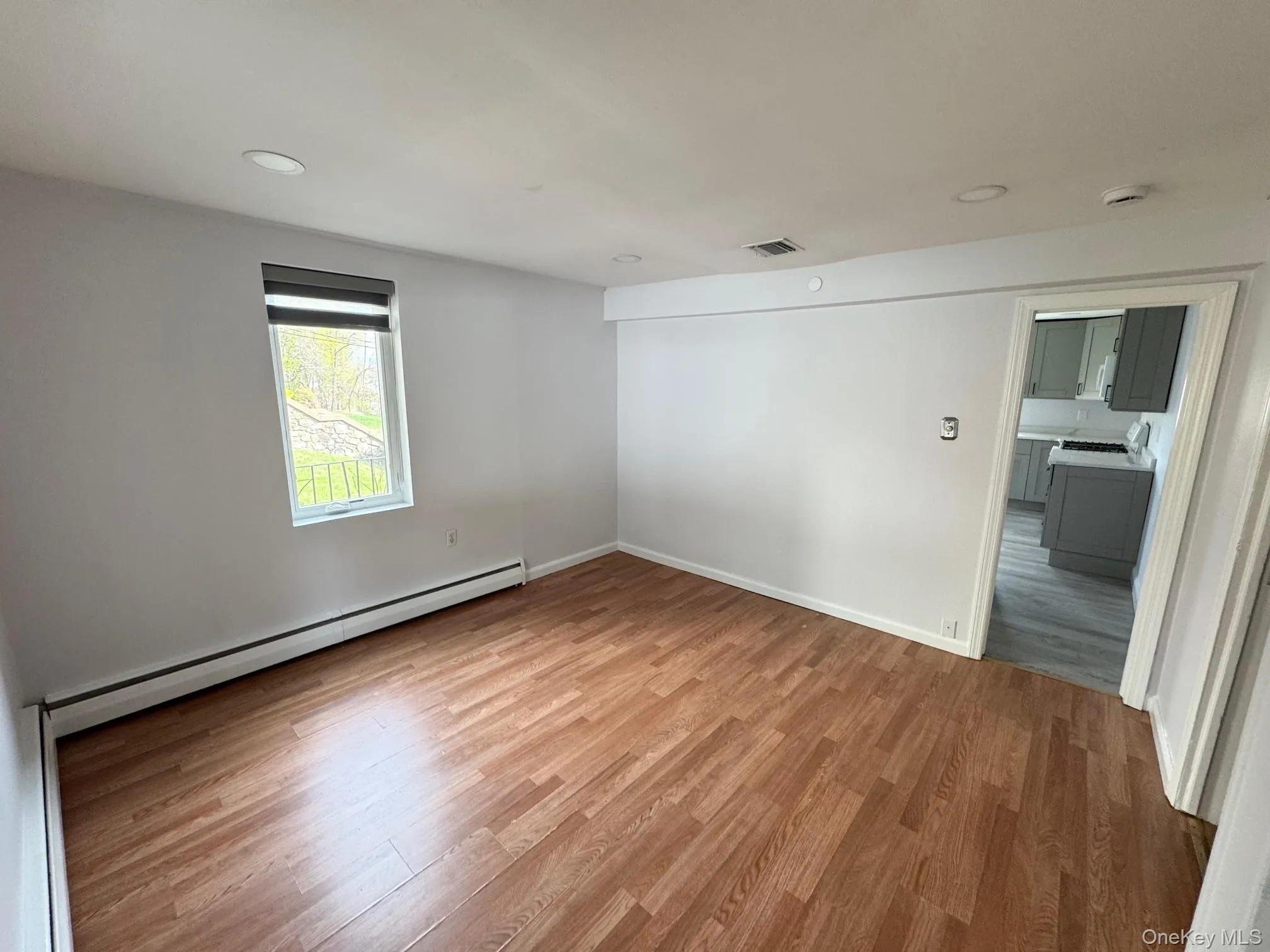 221 Route 9w, Haverstraw, NY, 1 Bedroom Bedrooms, 3 Rooms Rooms,1 BathroomBathrooms,Residential Lease,For Rent,Route 9w,0,985361 221 Route 9w, Haverstraw, NY, 1 Bedroom Bedrooms, 3 Rooms Rooms,1 BathroomBathrooms,Residential Lease,For Rent,Route 9w,0,985361