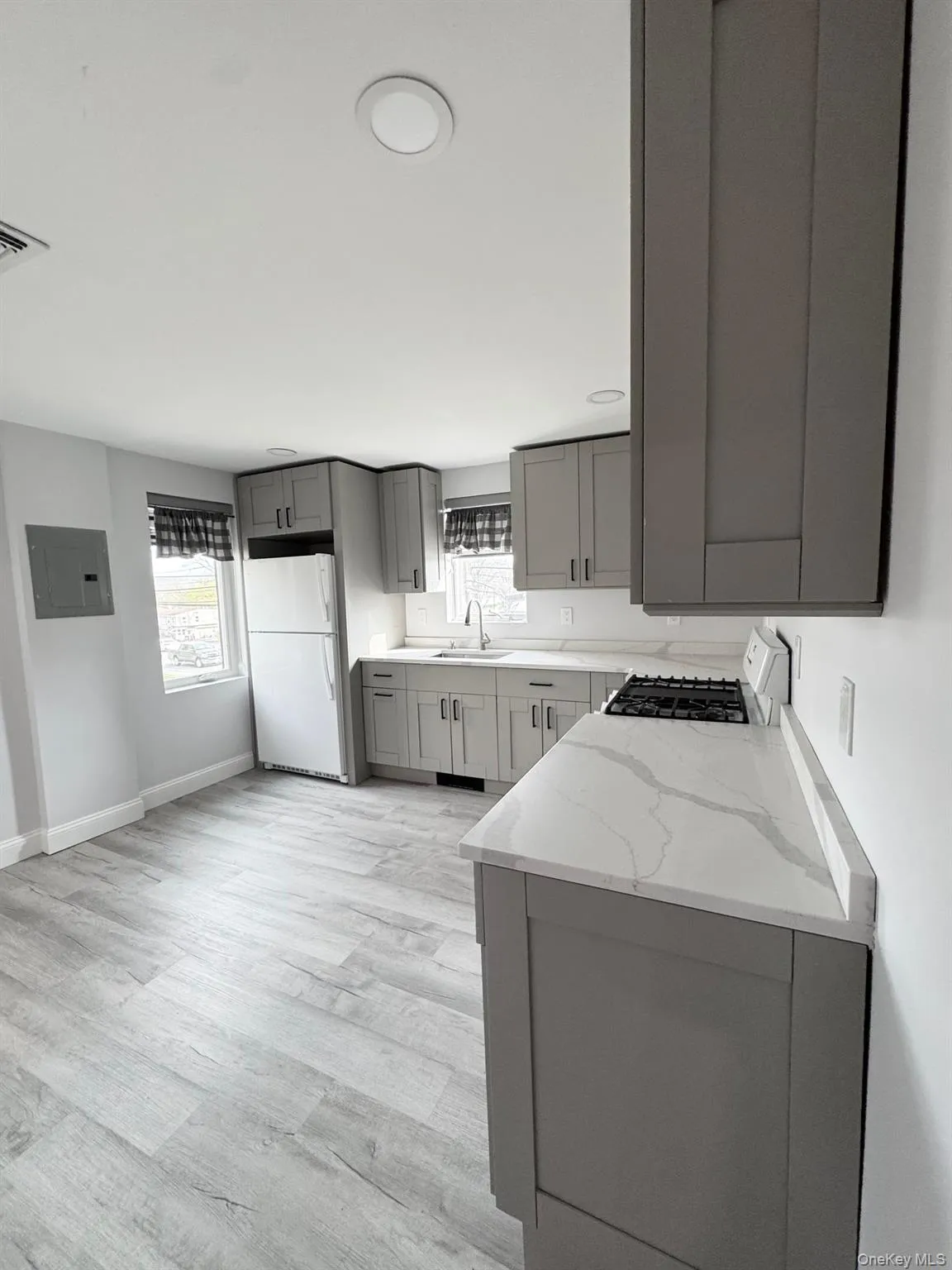 221 Route 9w, Haverstraw, NY, 1 Bedroom Bedrooms, 3 Rooms Rooms,1 BathroomBathrooms,Residential Lease,For Rent,Route 9w,0,985361 221 Route 9w, Haverstraw, NY, 1 Bedroom Bedrooms, 3 Rooms Rooms,1 BathroomBathrooms,Residential Lease,For Rent,Route 9w,0,985361